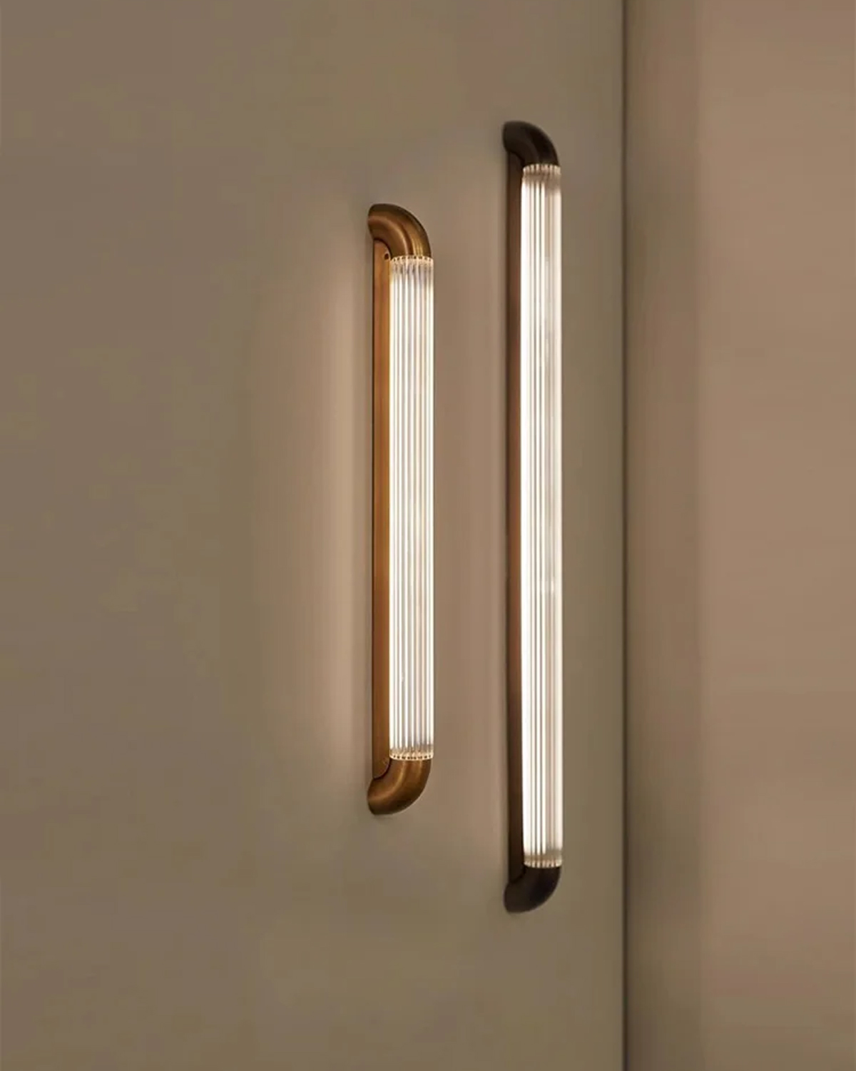 Radiant Ribbon Wall Light