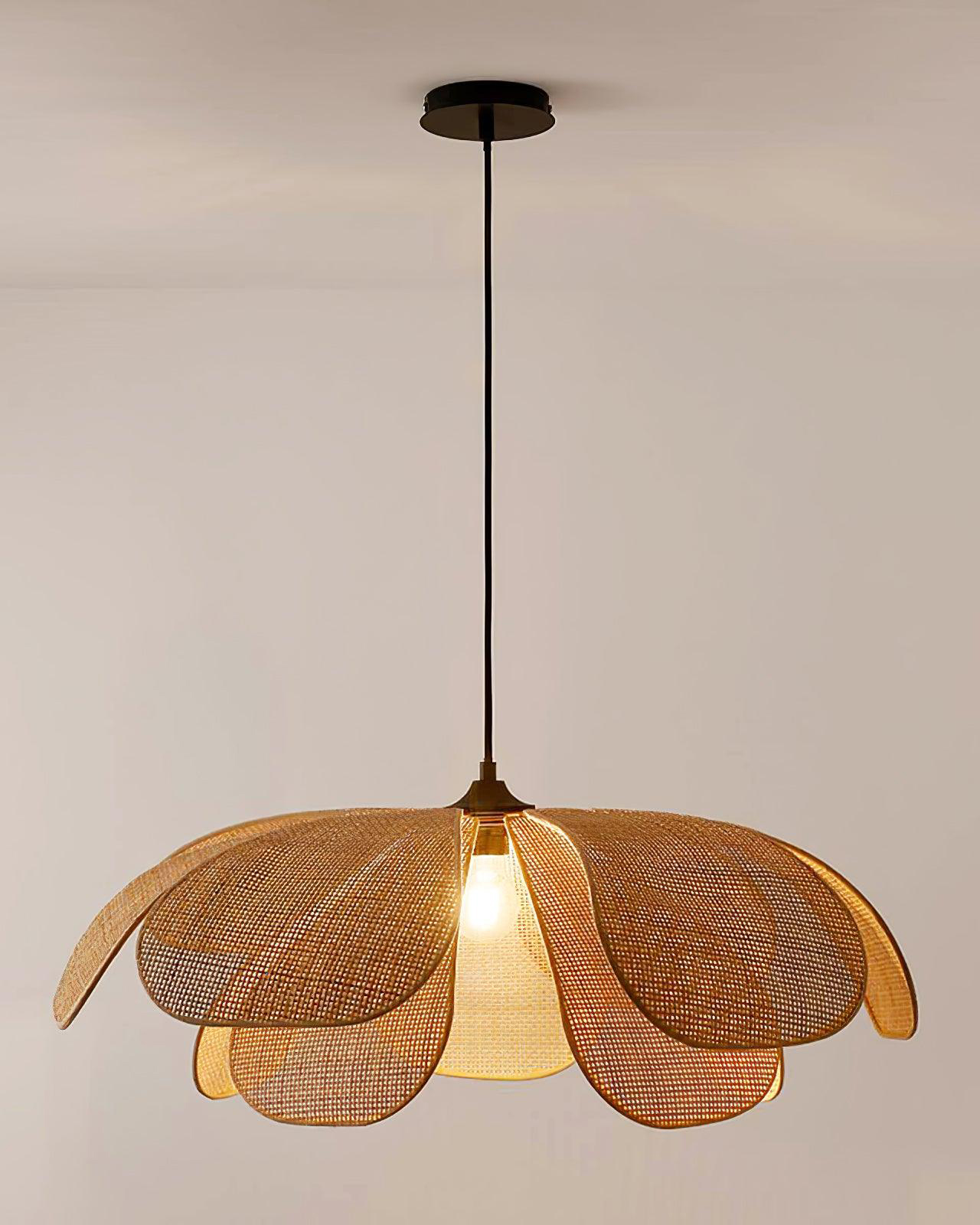 Rattan Petal Pendant Lamp