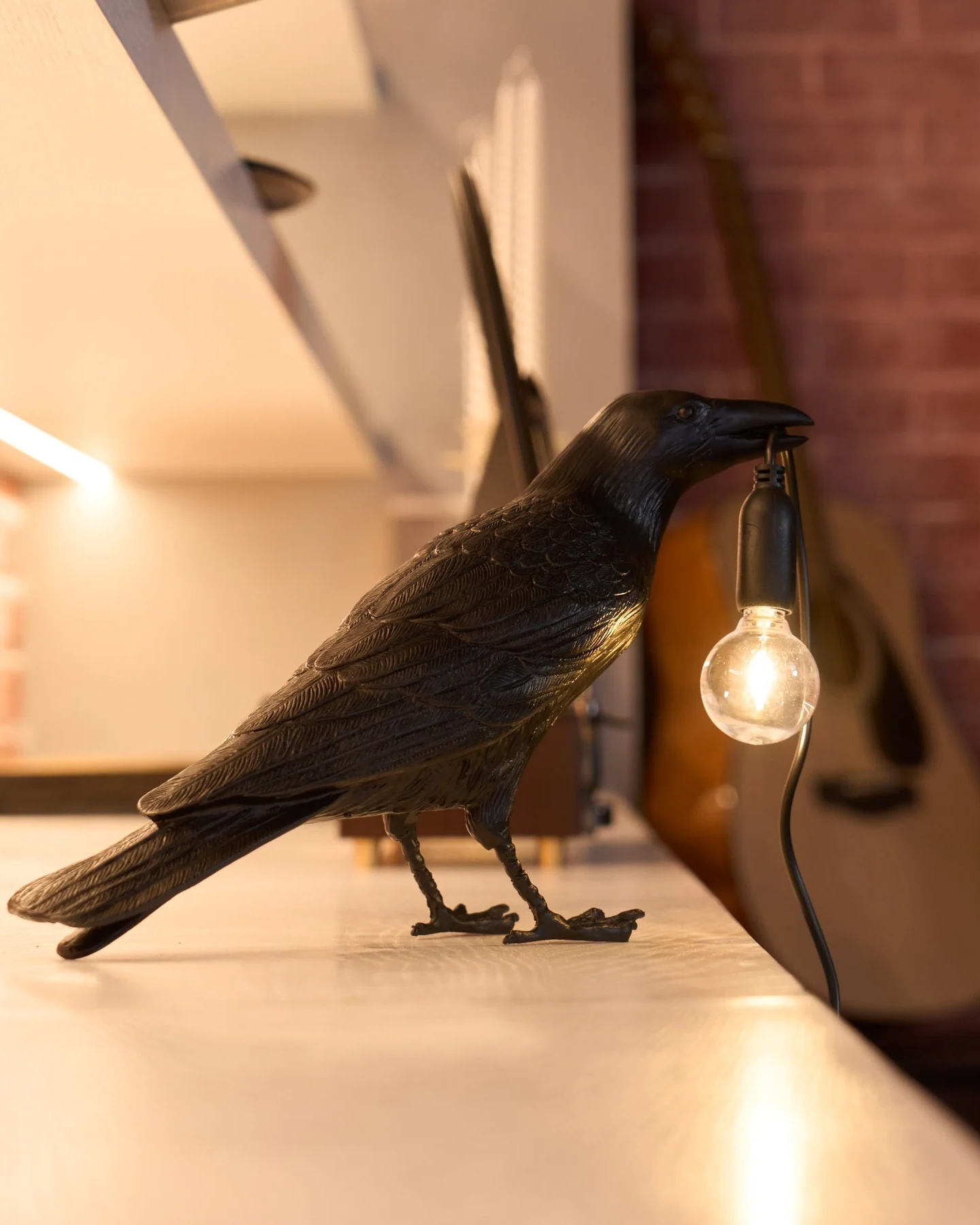 Raven Resin Table Lamp