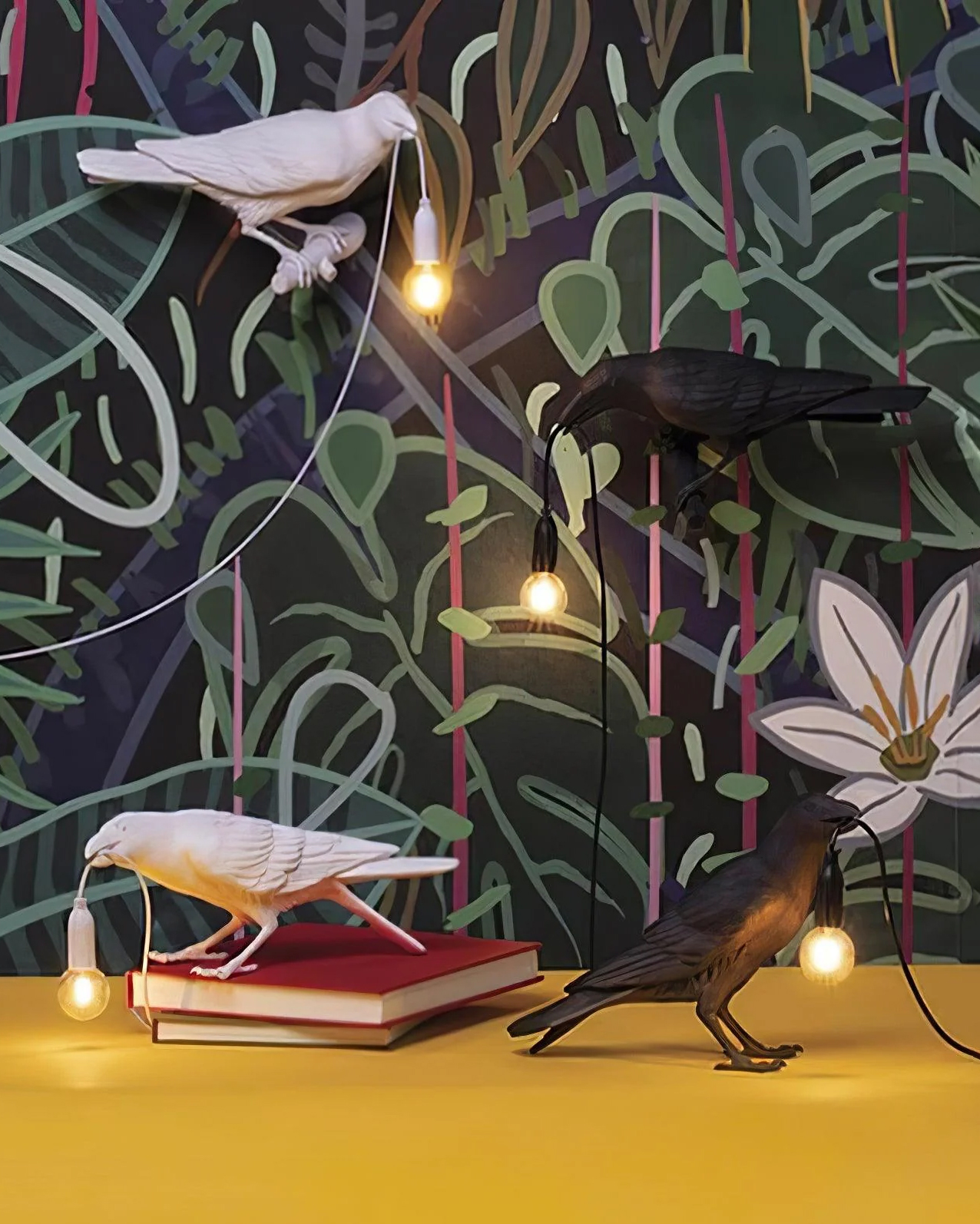 Raven Resin Table Lamp