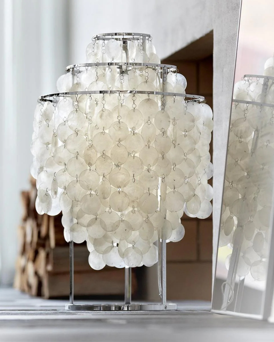 Round Shell Table Lamp