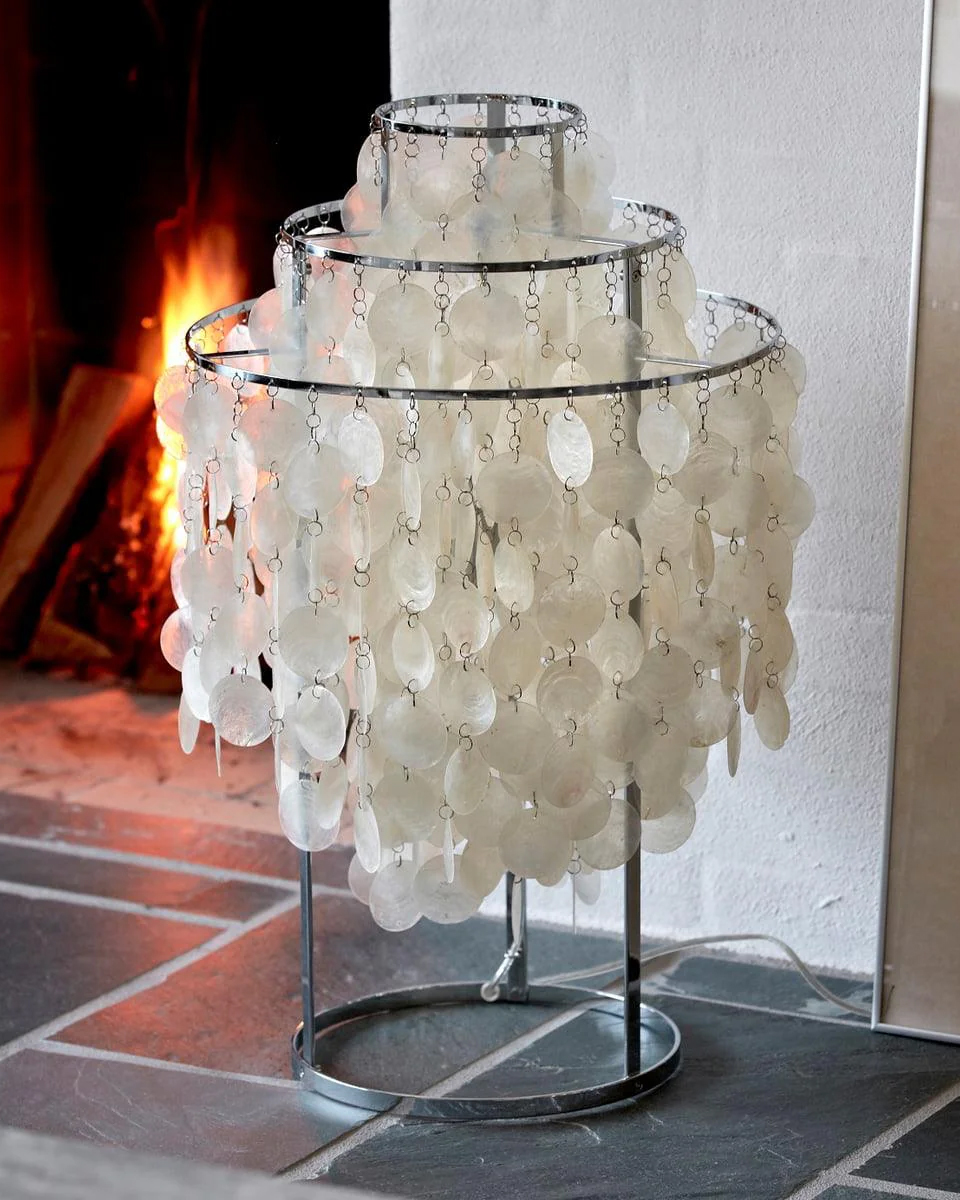 Round Shell Table Lamp