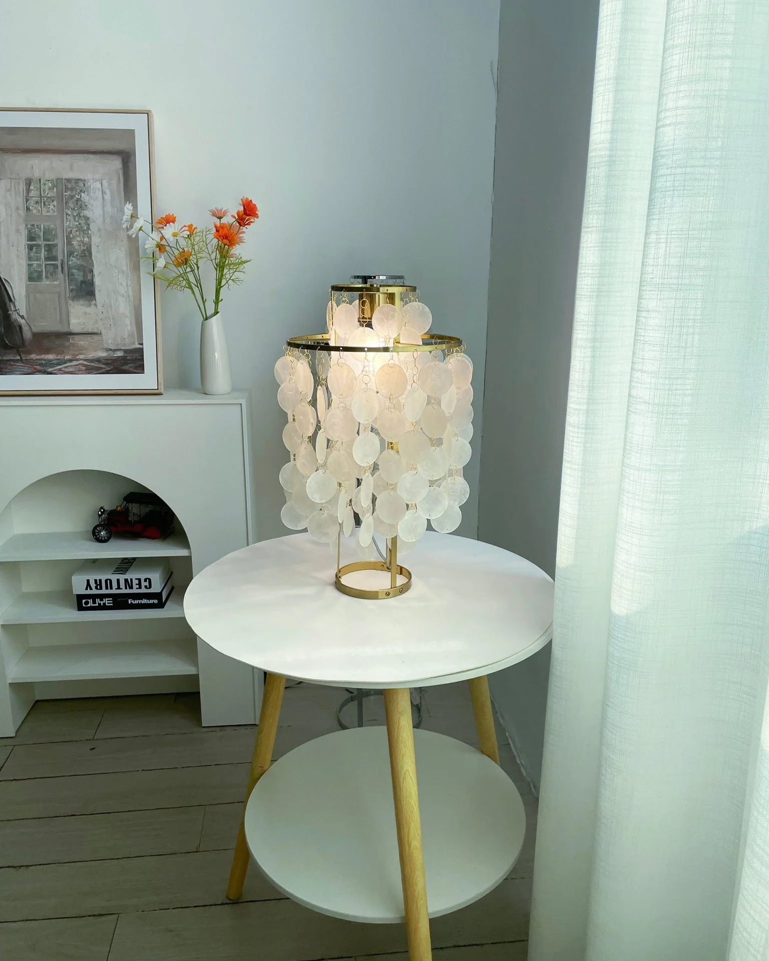 Round Shell Table Lamp