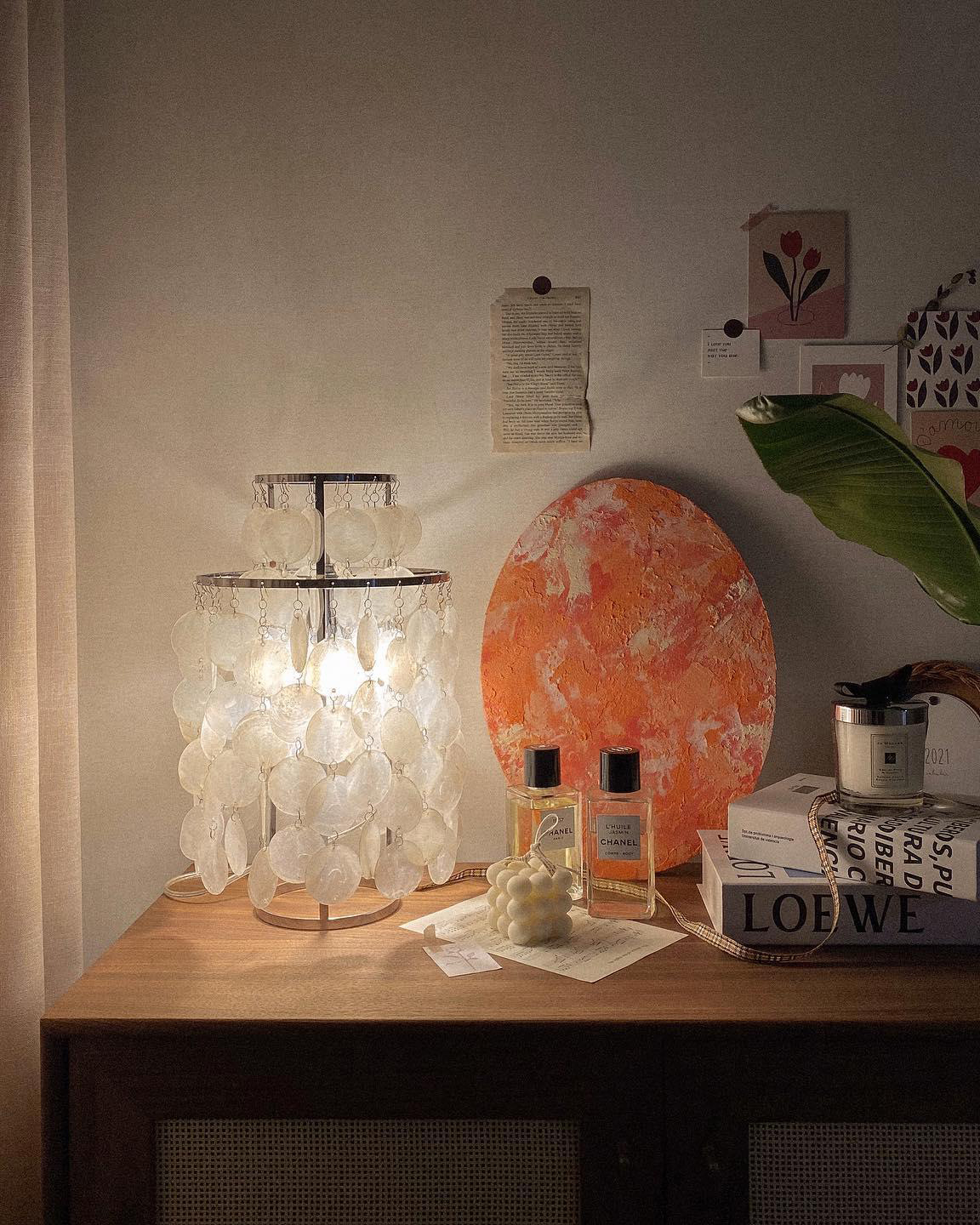 Round Shell Table Lamp