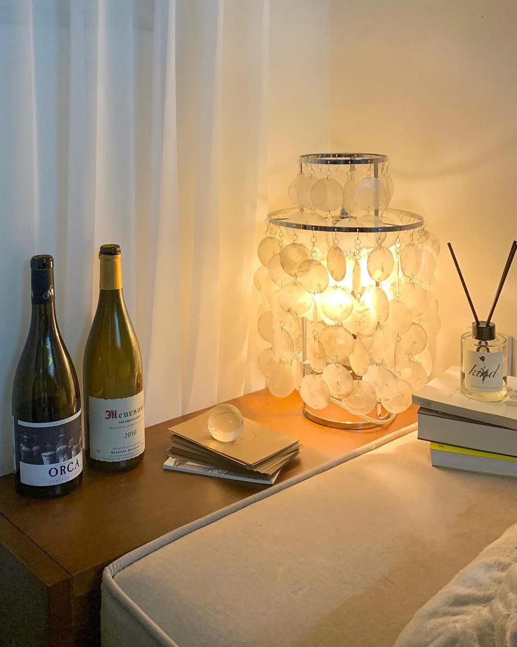 Round Shell Table Lamp