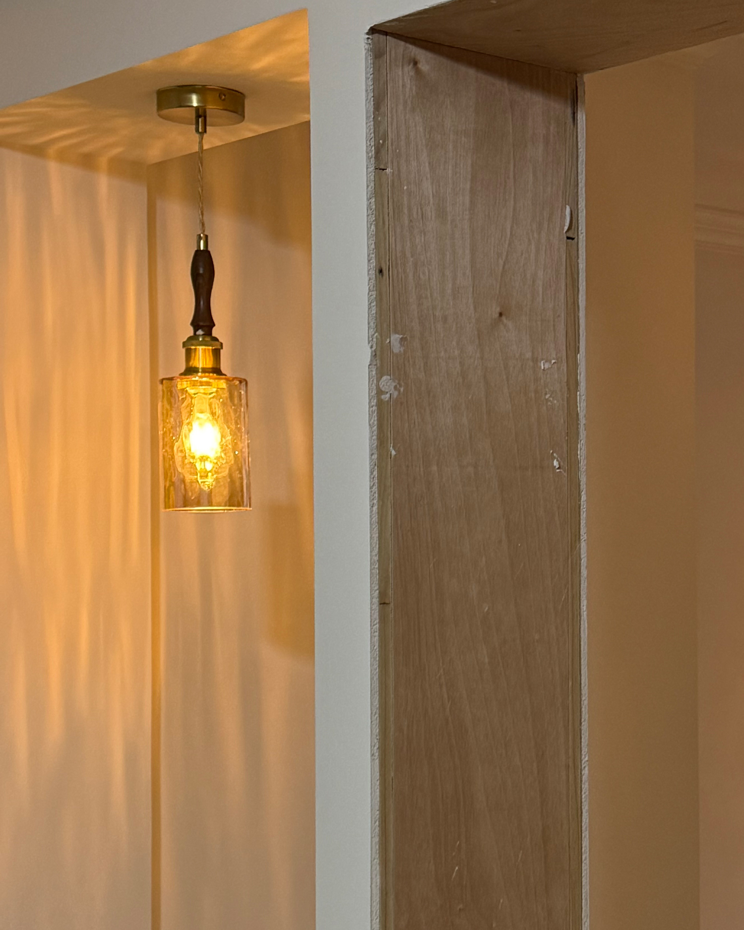 Ruelle Glass Pendant Light 