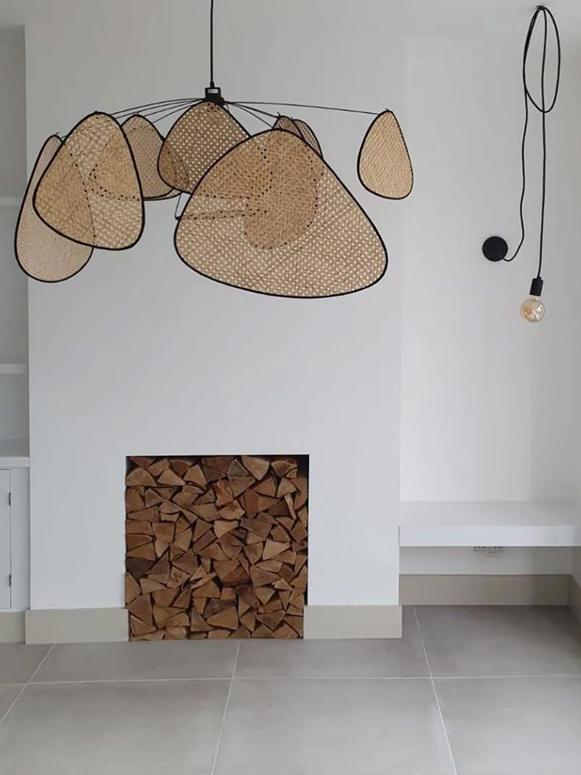 Screen Cannage Suspension