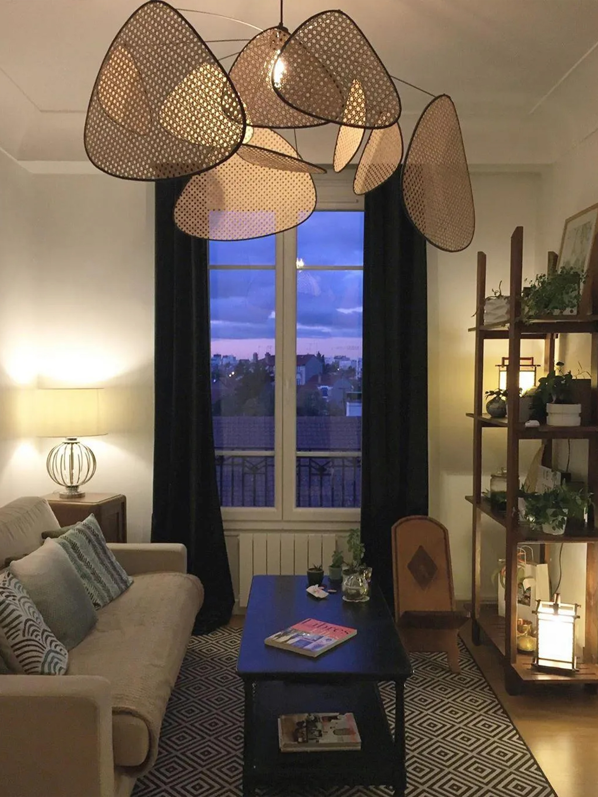 Screen Cannage Suspension