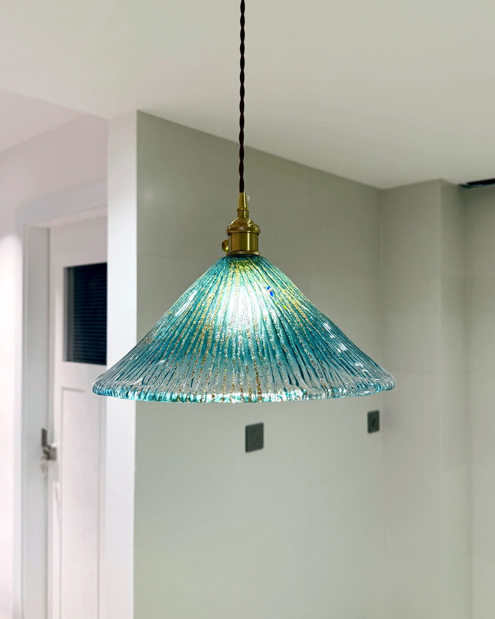 Sea Bloom Glass Pendant Light