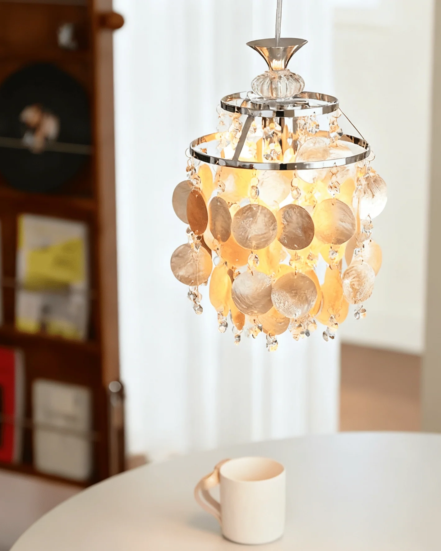 Shell Disc Pendant Light