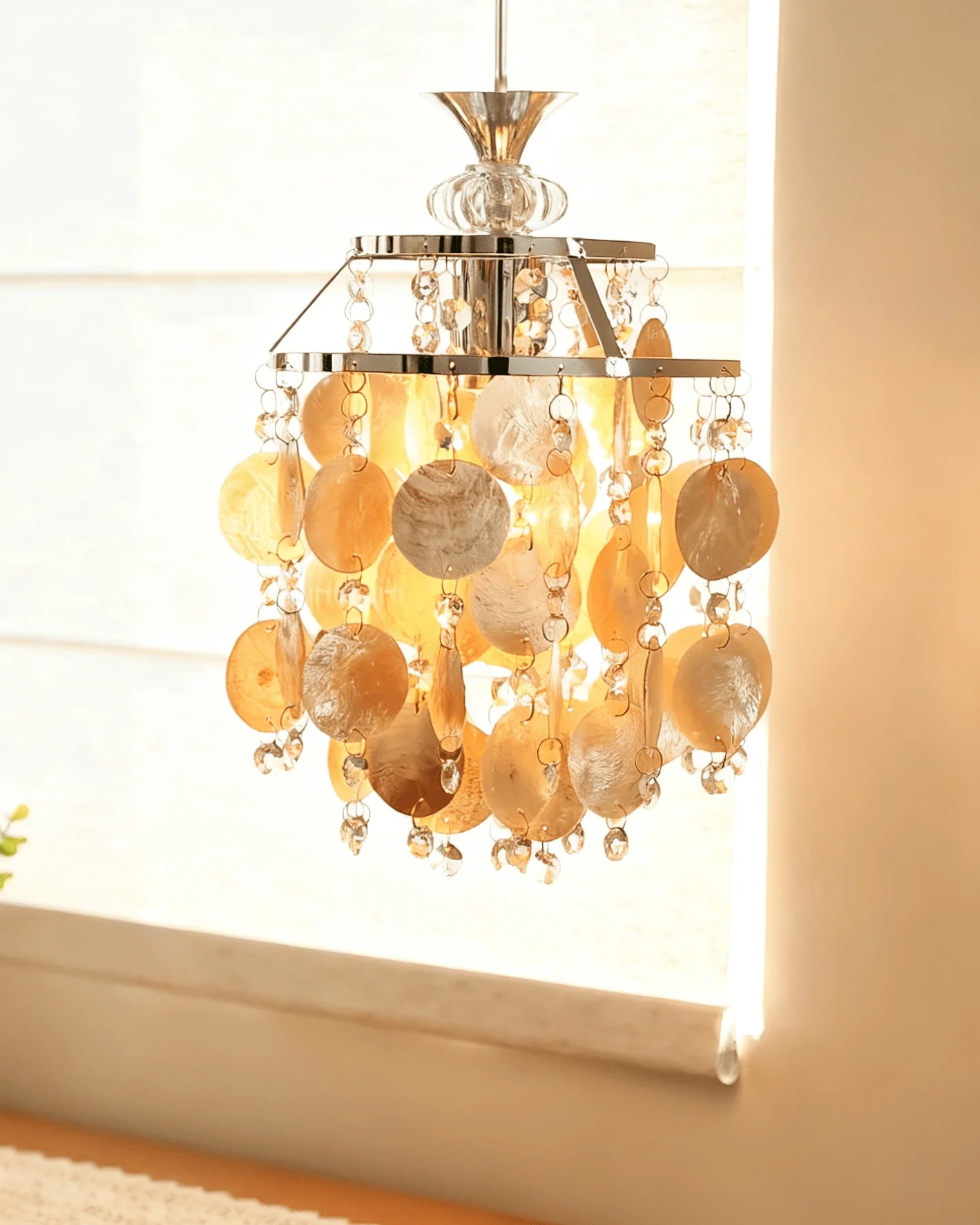 Shell Disc Pendant Light