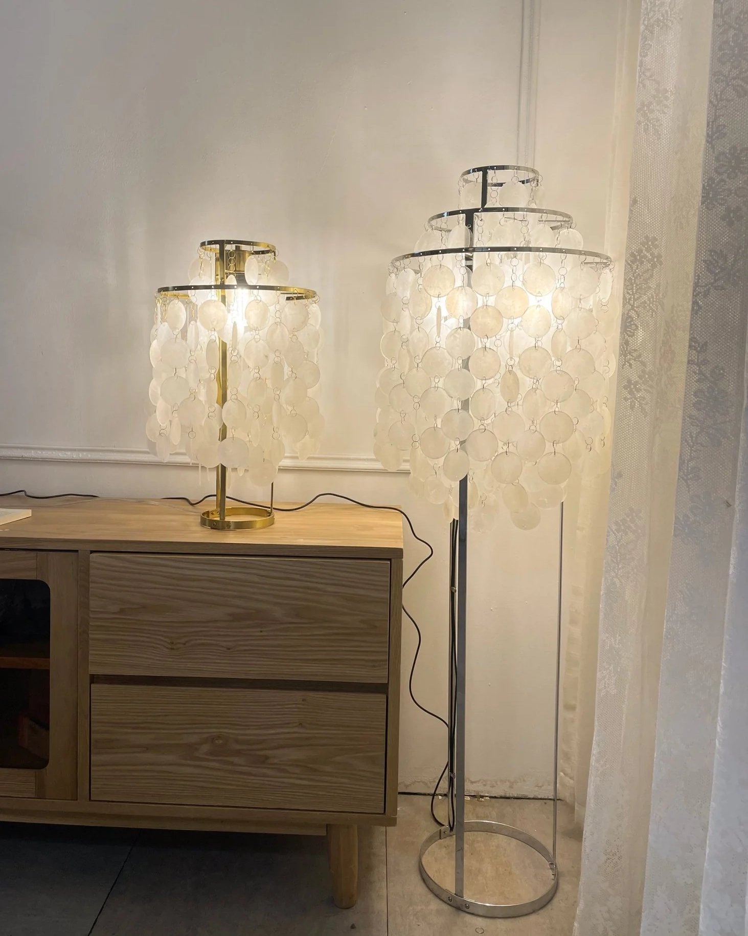 Round Shell Floor Lamp