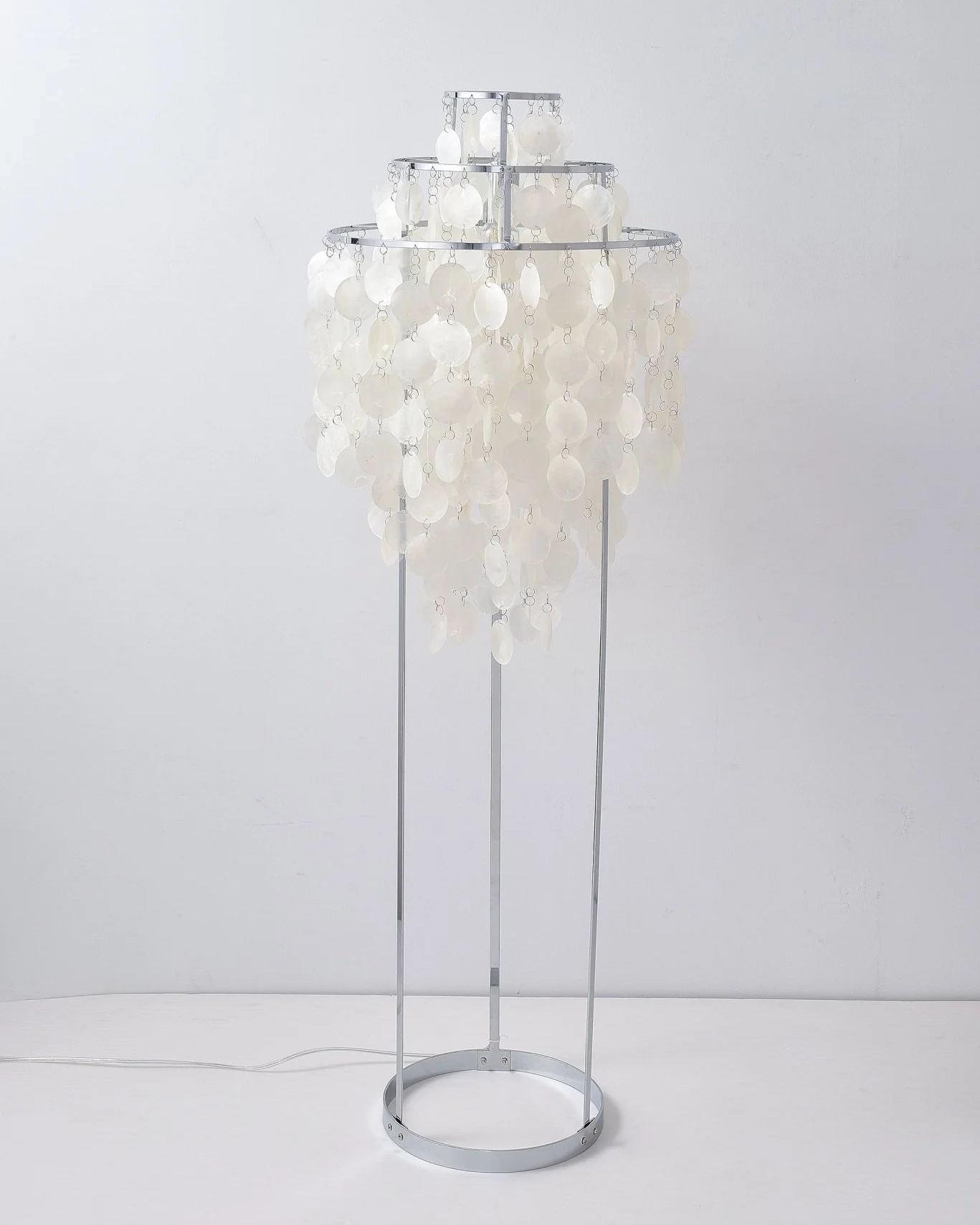 Round Shell Floor Lamp