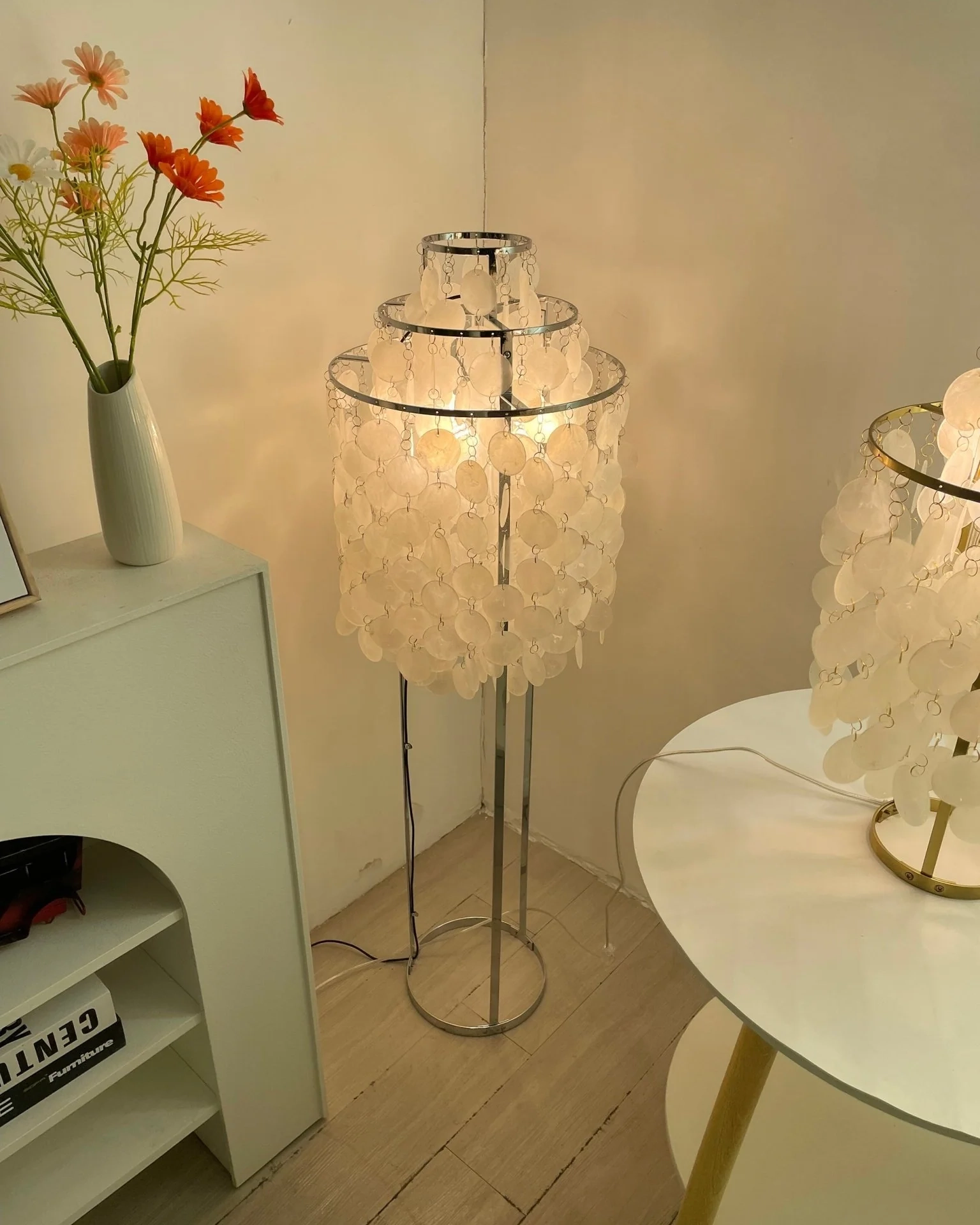Round Shell Floor Lamp