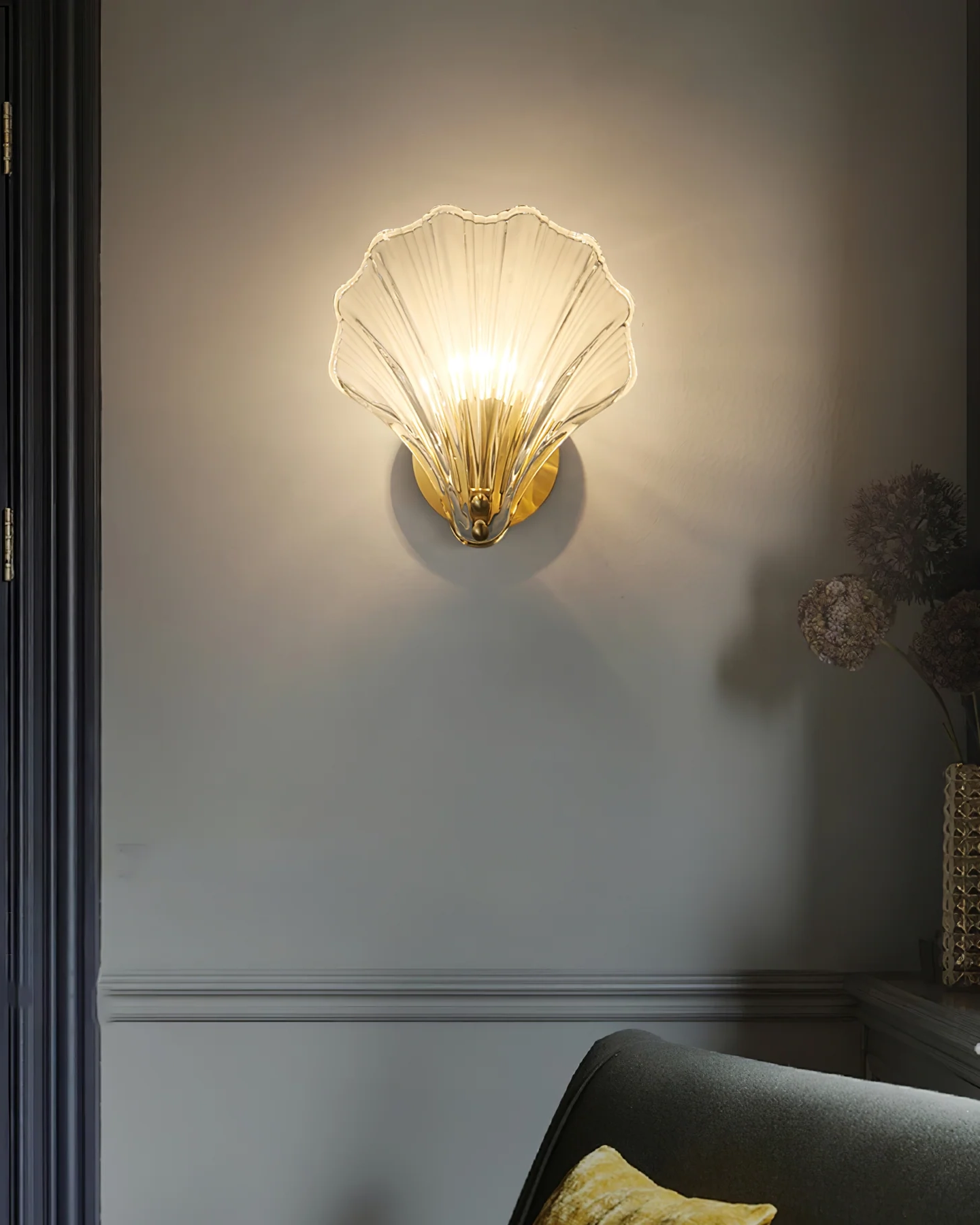 Shell Wall Light