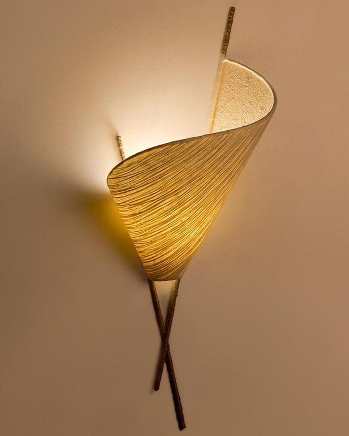 Silent Leaf Wall Sconce