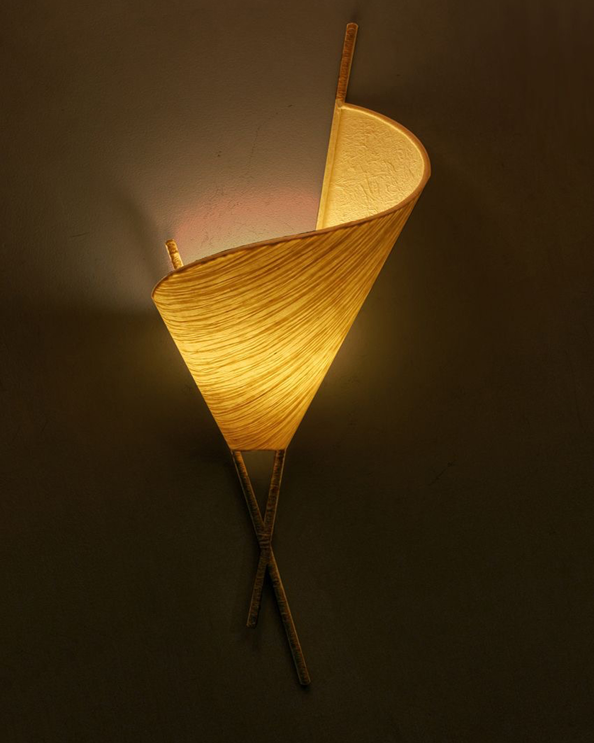 Silent Leaf Wall Sconce