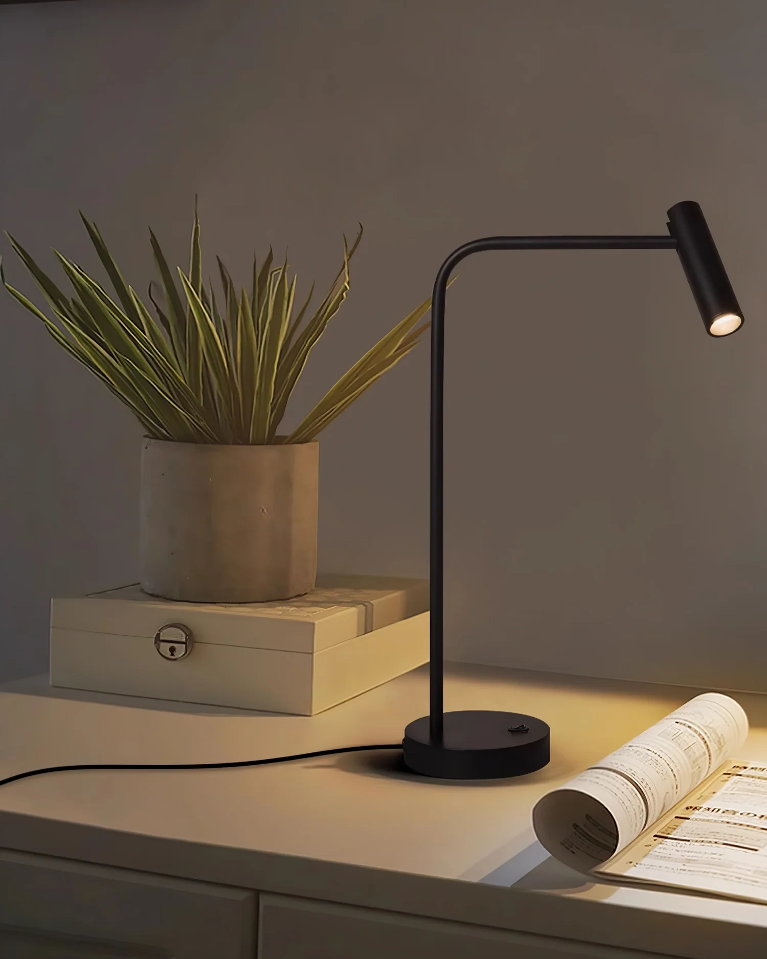 Skinny Table Lamp