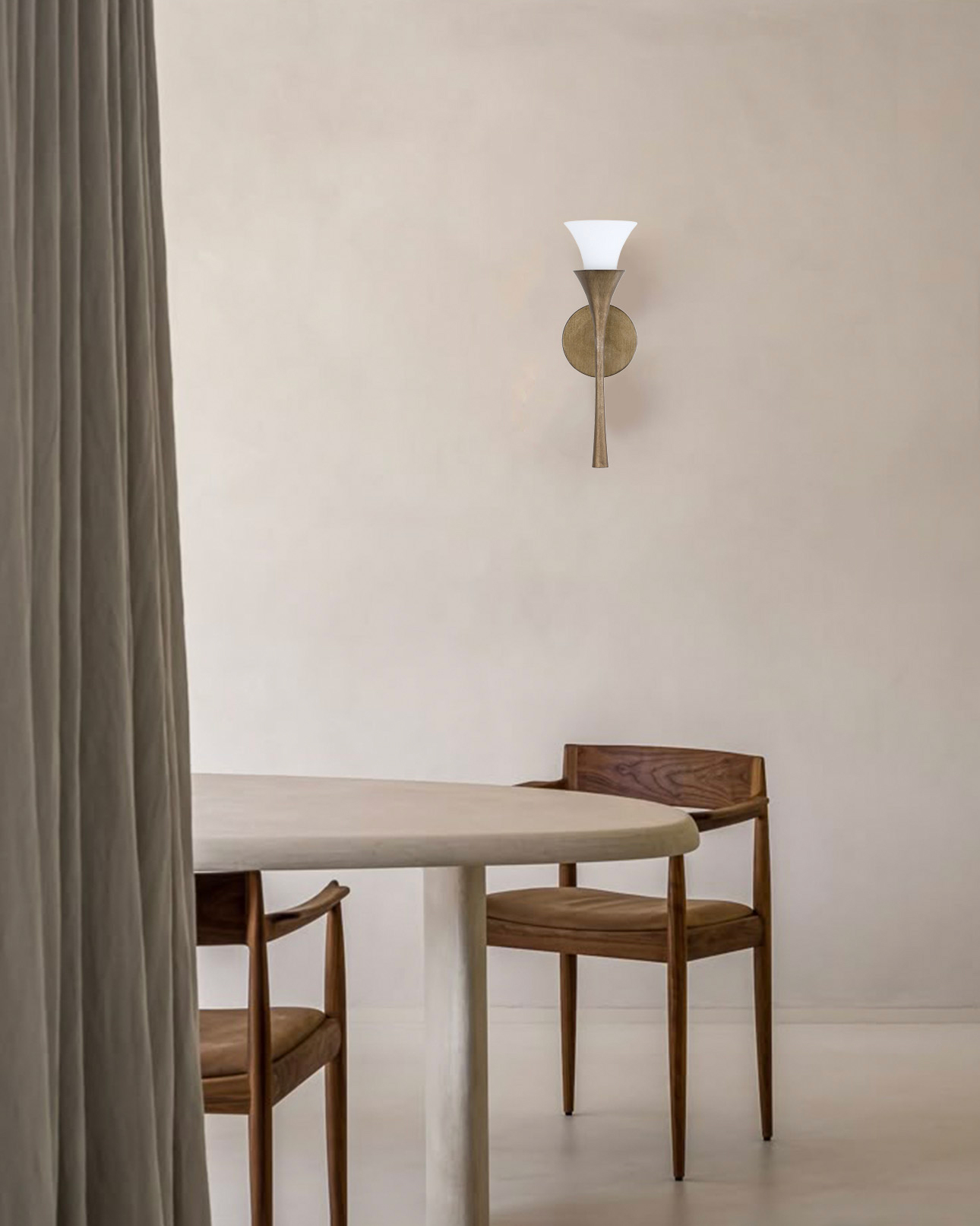 Solenne Brass Wall Light