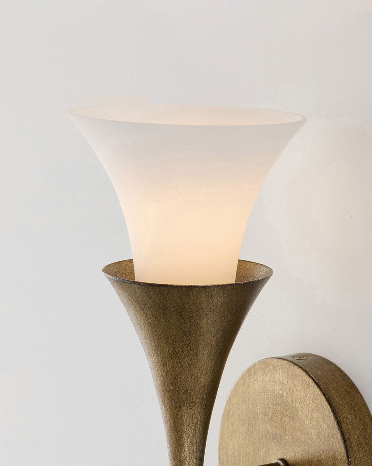 Solenne Brass Wall Light