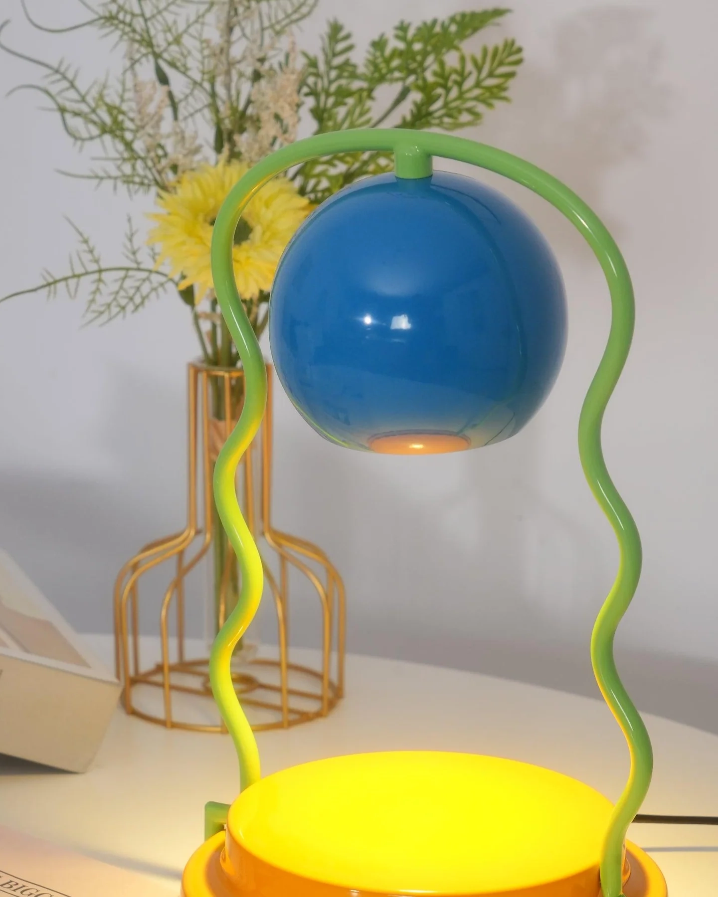 Squiggle Bright Table Lamp