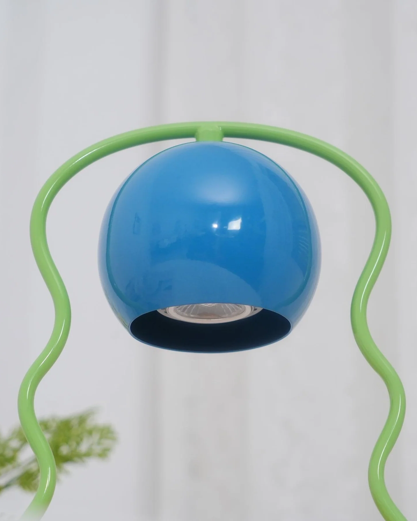 Squiggle Bright Table Lamp