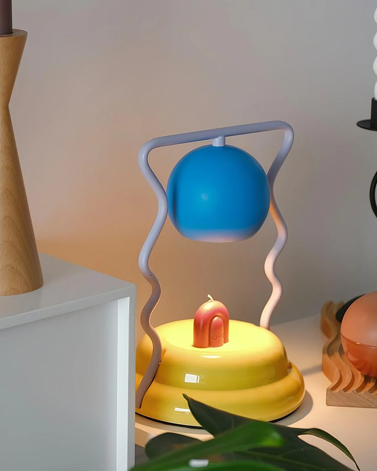 Squiggle Bright Table Lamp
