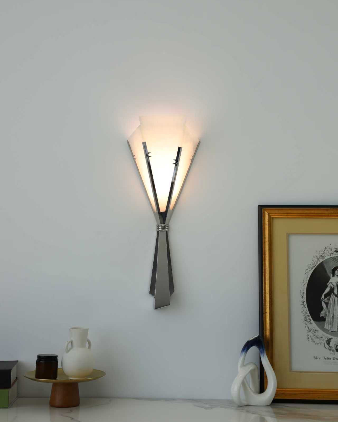 Steel Bloom Wall Lamp