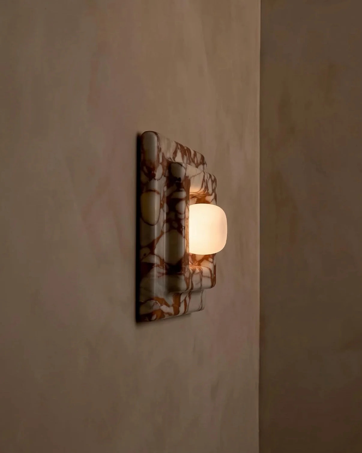 Strata Stone Wall Sconce