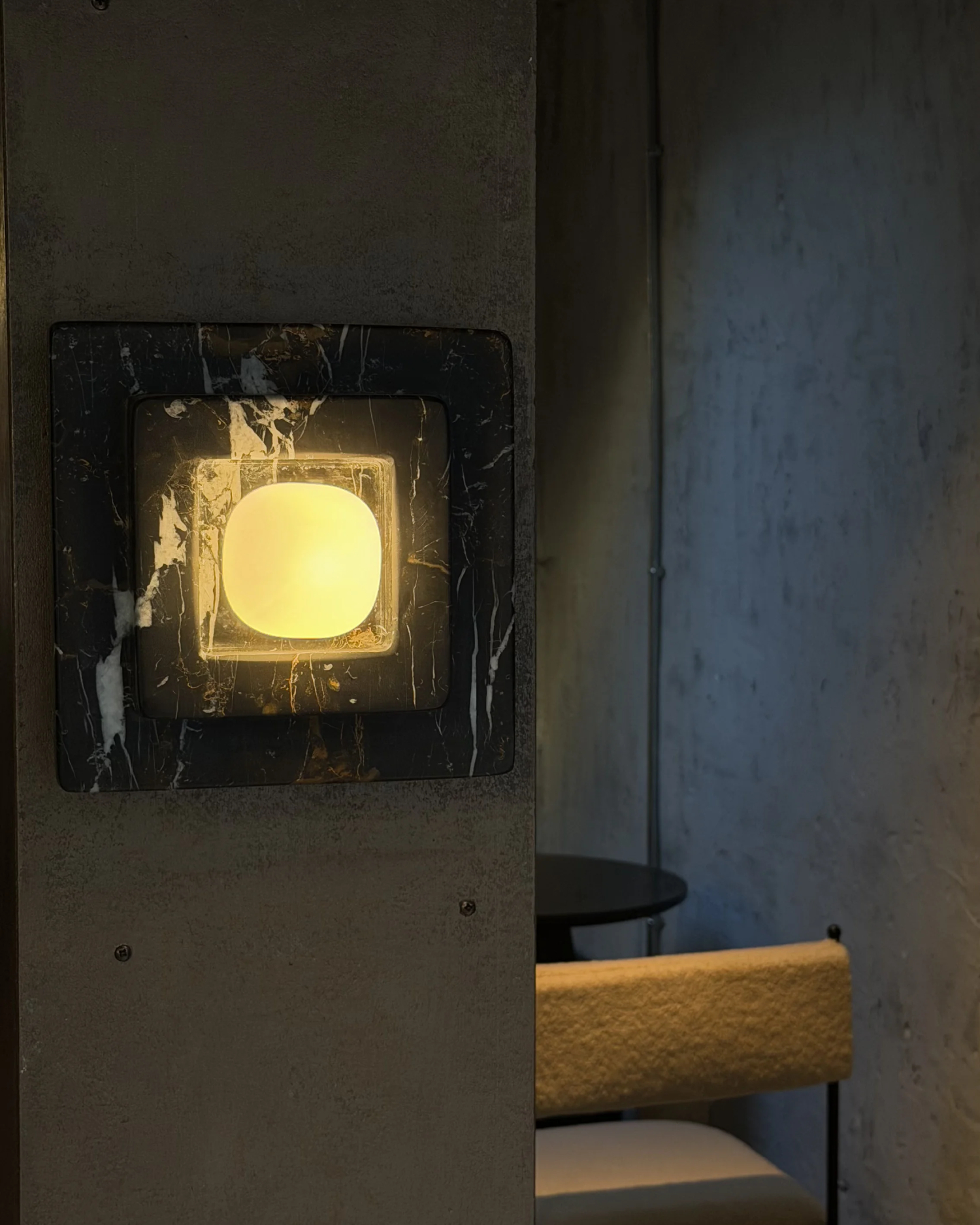 Strata Stone Wall Sconce
