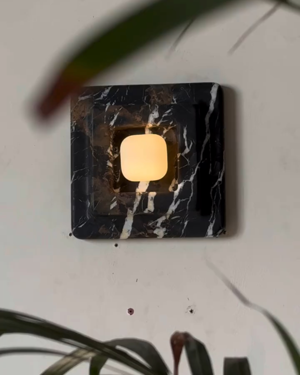 Strata Stone Wall Sconce