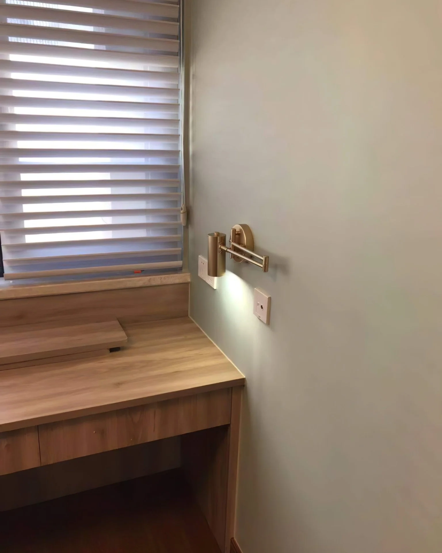 Swing Arm Wall Sconce