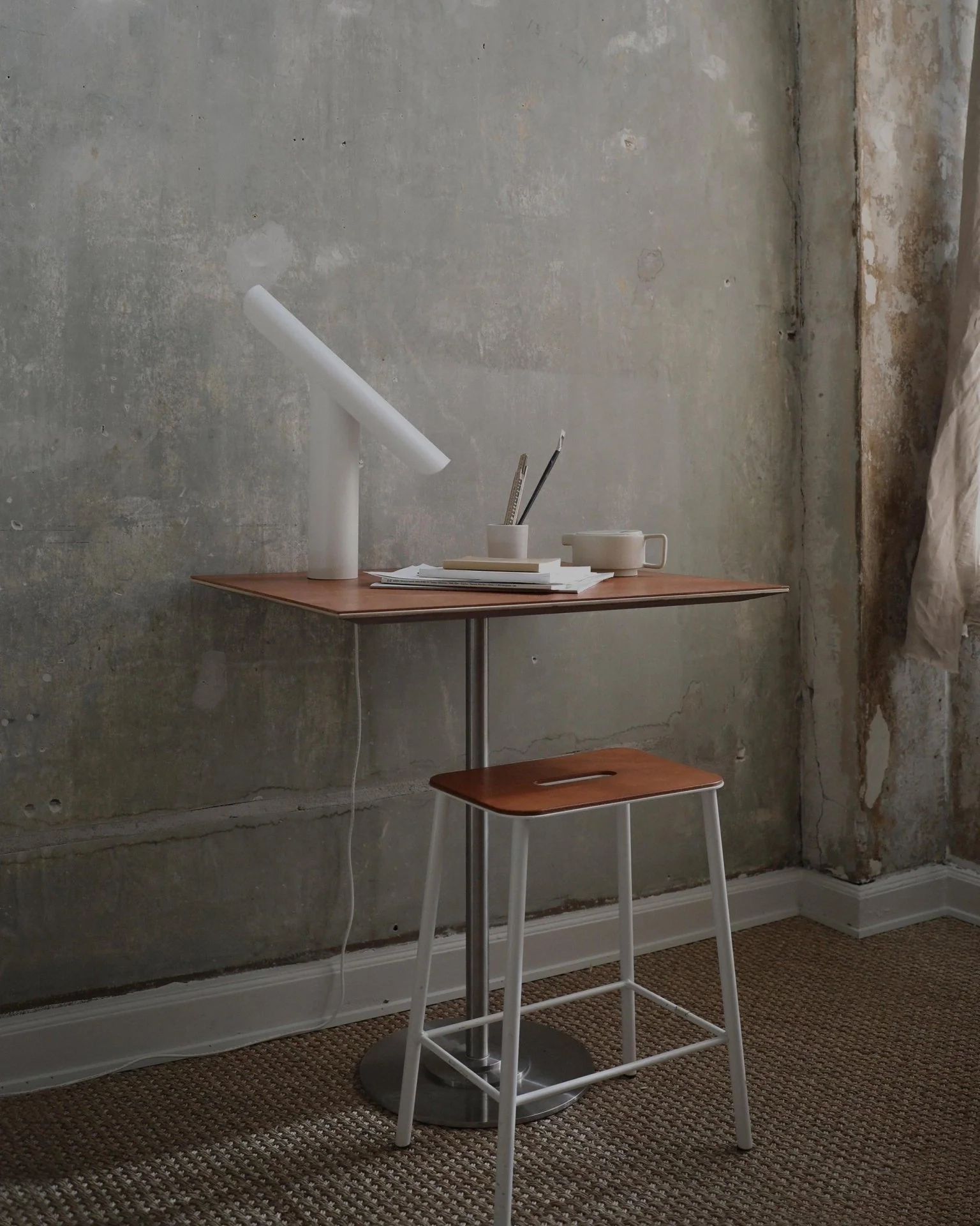 T-Table Lamp