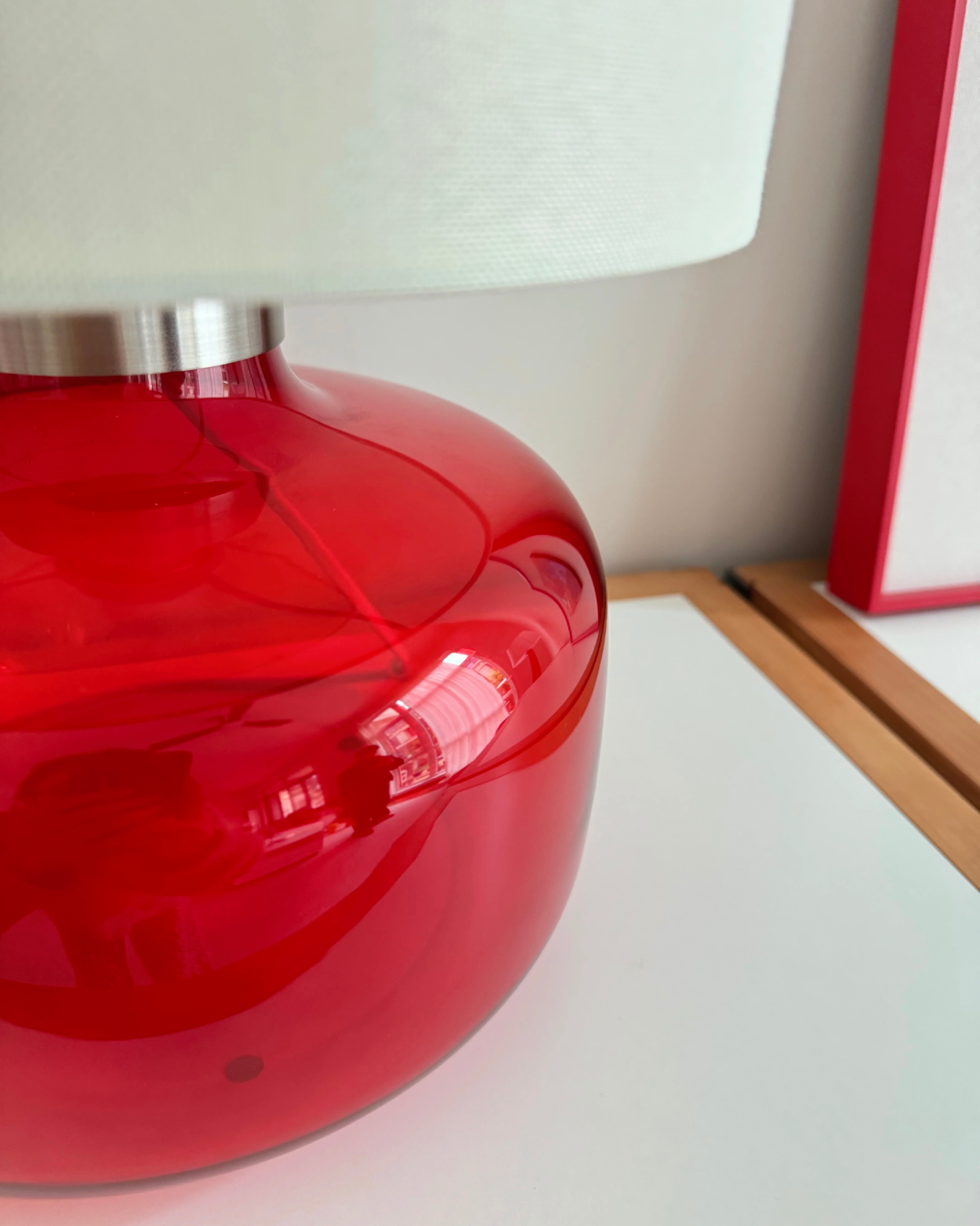 Taffy Glass Table Lamp