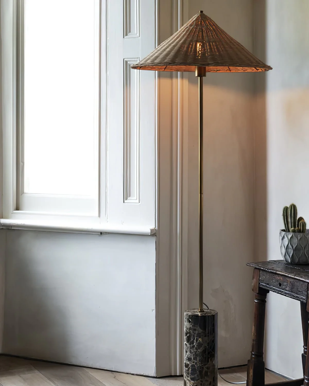 Tansu Floor Lamp