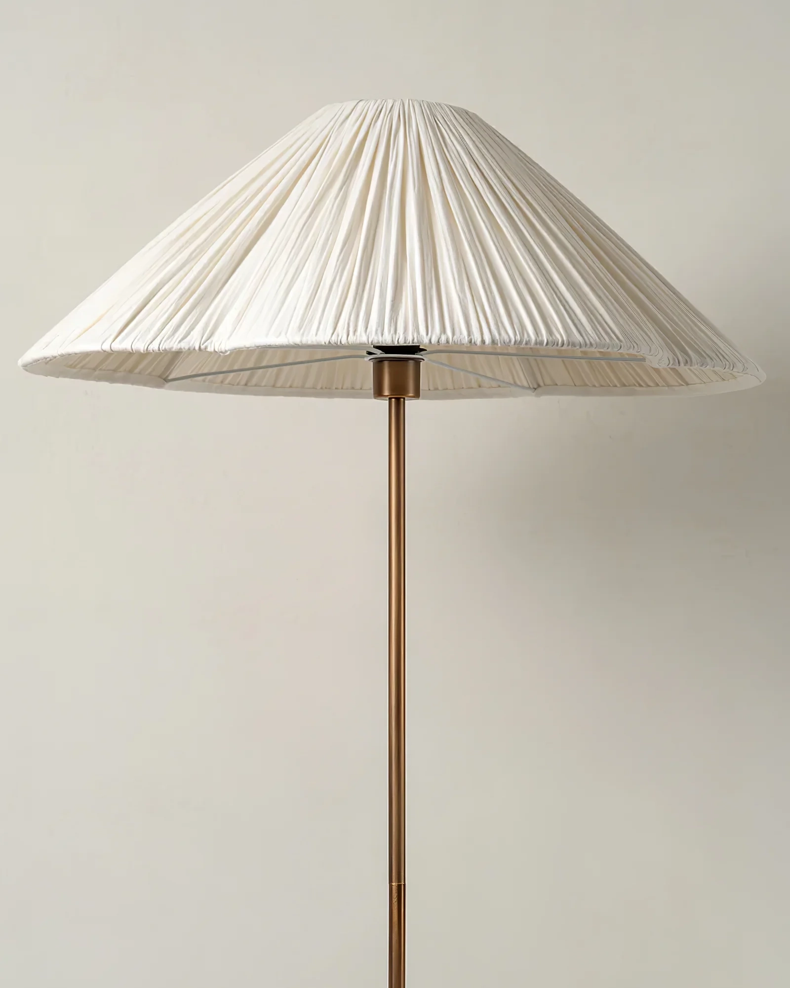 Tansu Floor Lamp