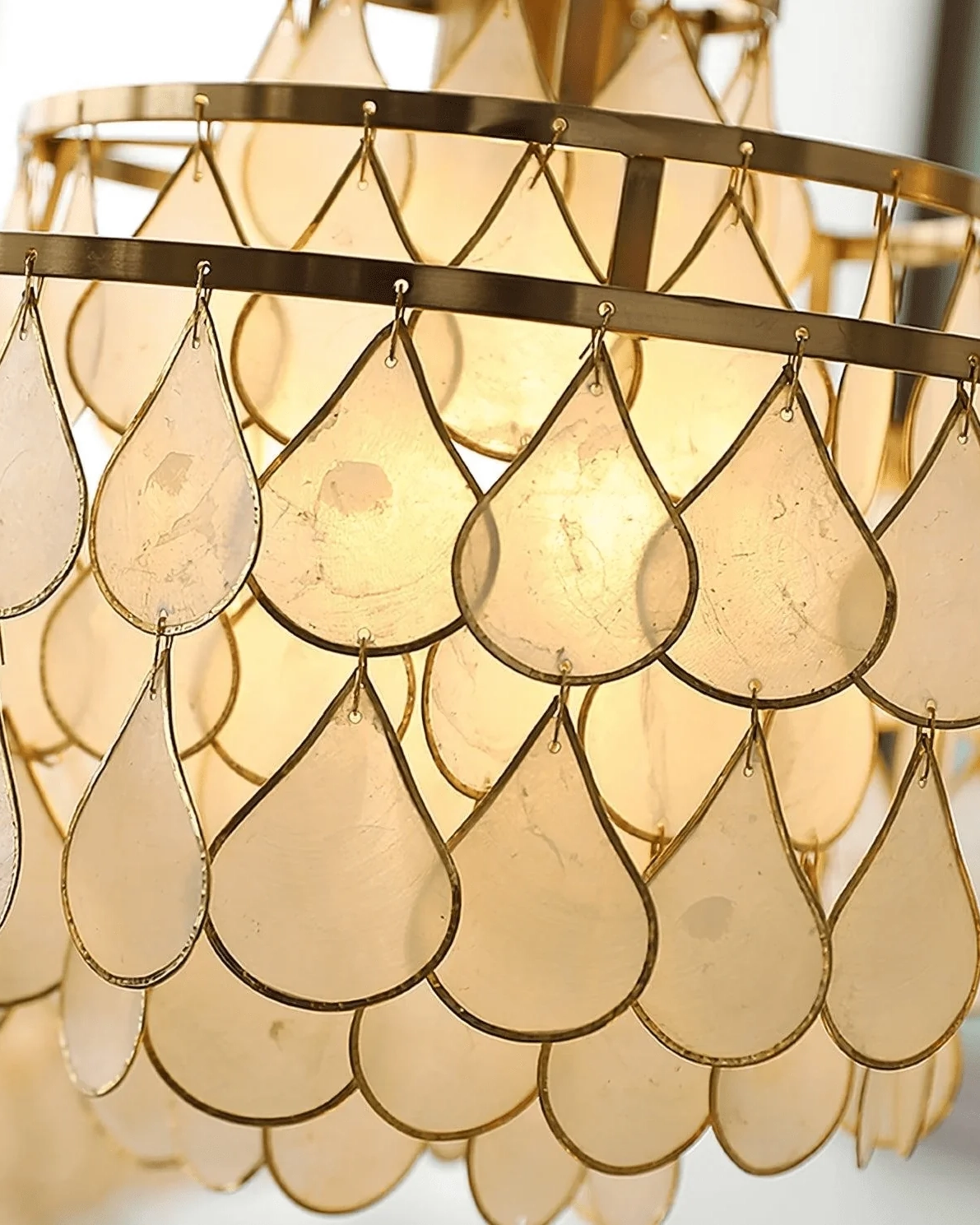 Teardrops Shell Chandelier