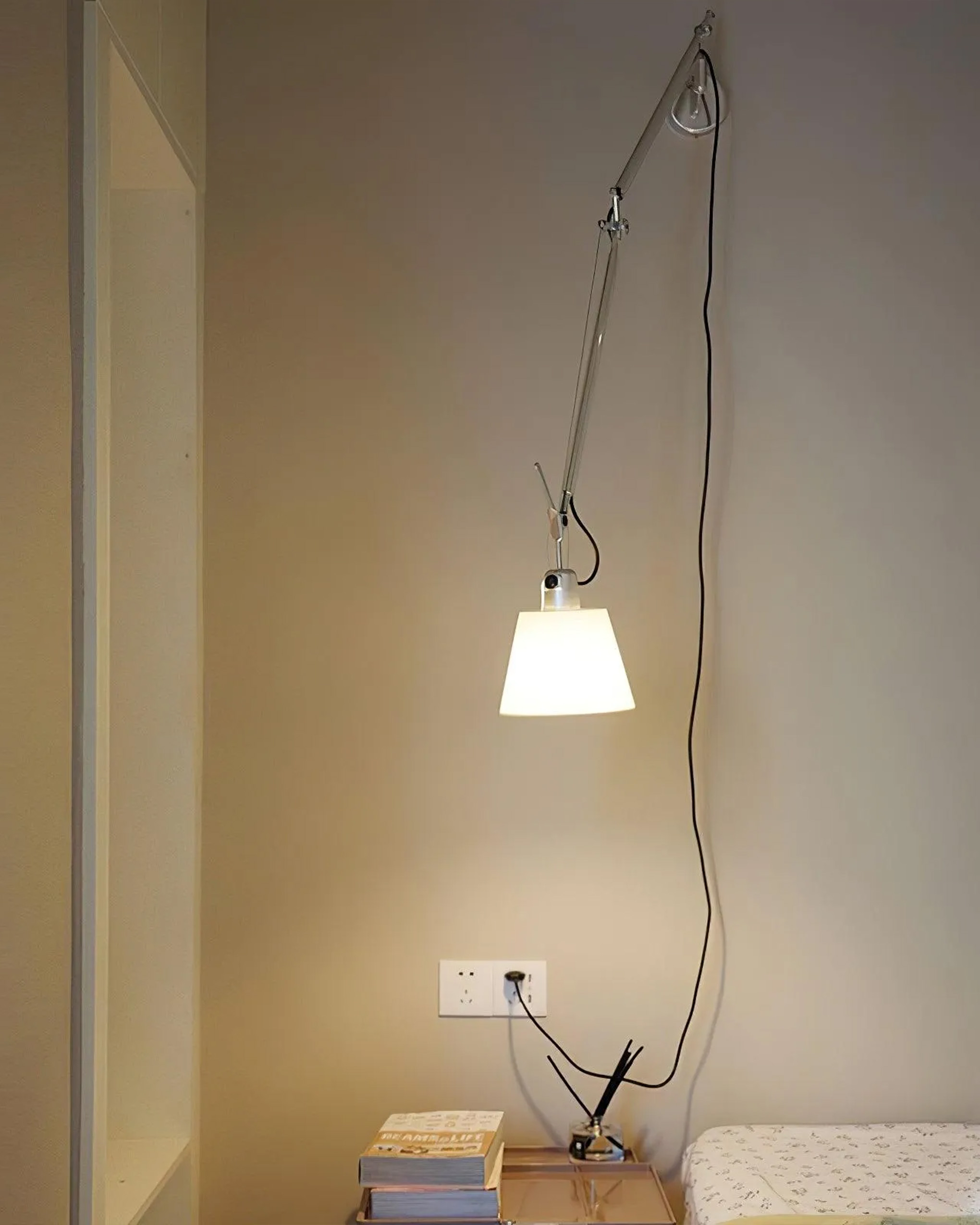 Rocker Modern Design Wall Lamp