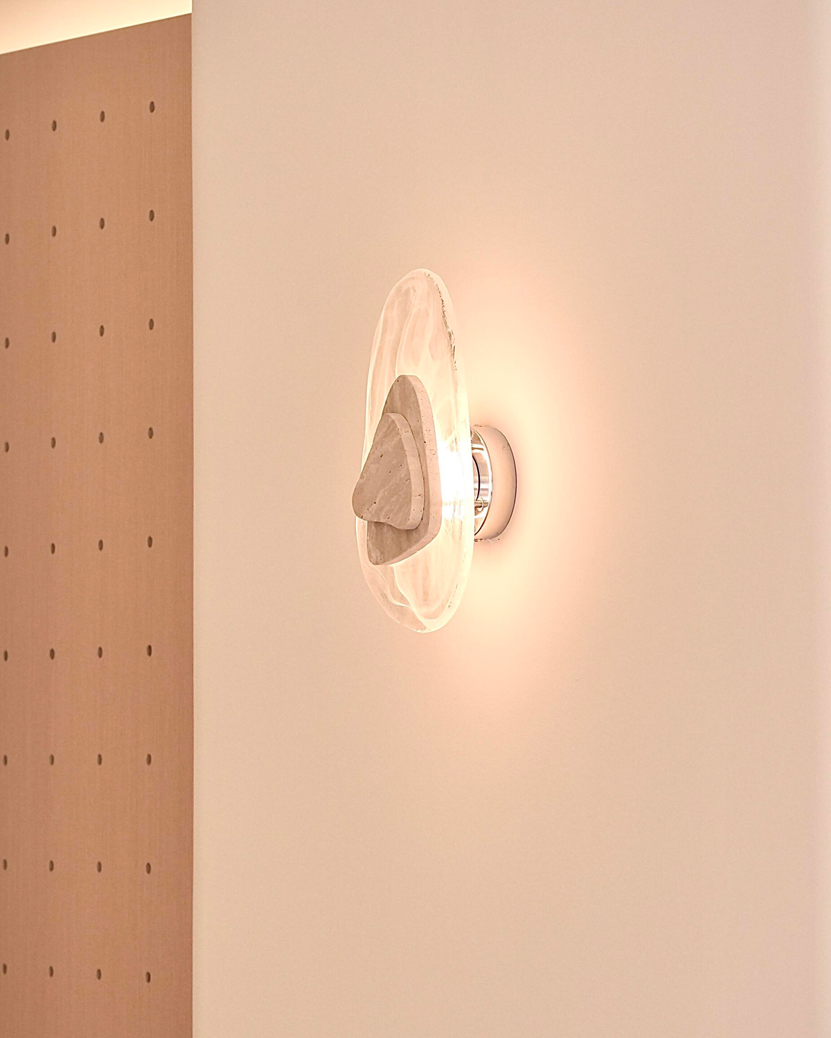 Veiled Isles Wall Lamp