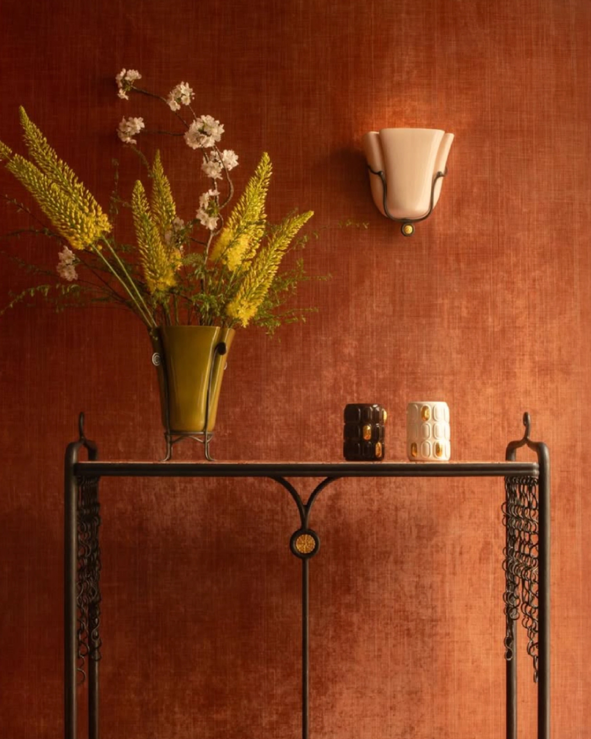 Vela Ceramic Wall Sconce