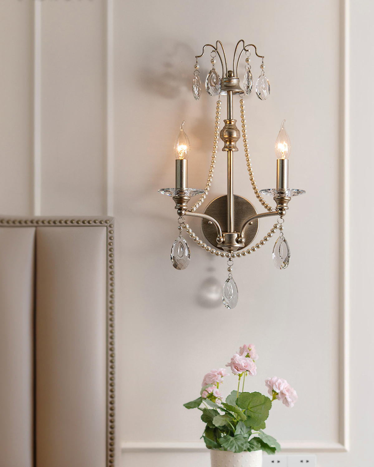 Versailles Pearl Wall Sconce
