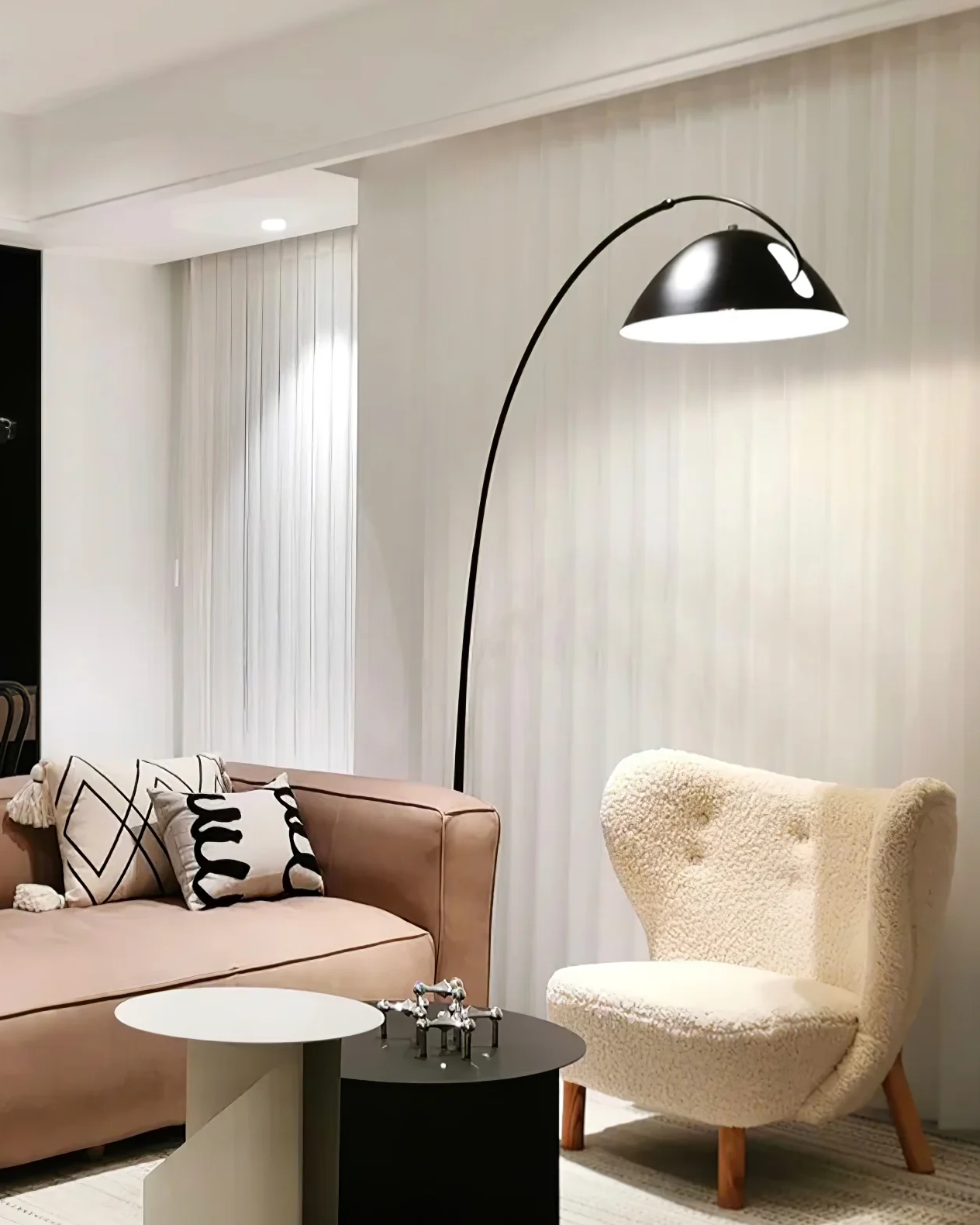 Verse Arc Floor Lamp