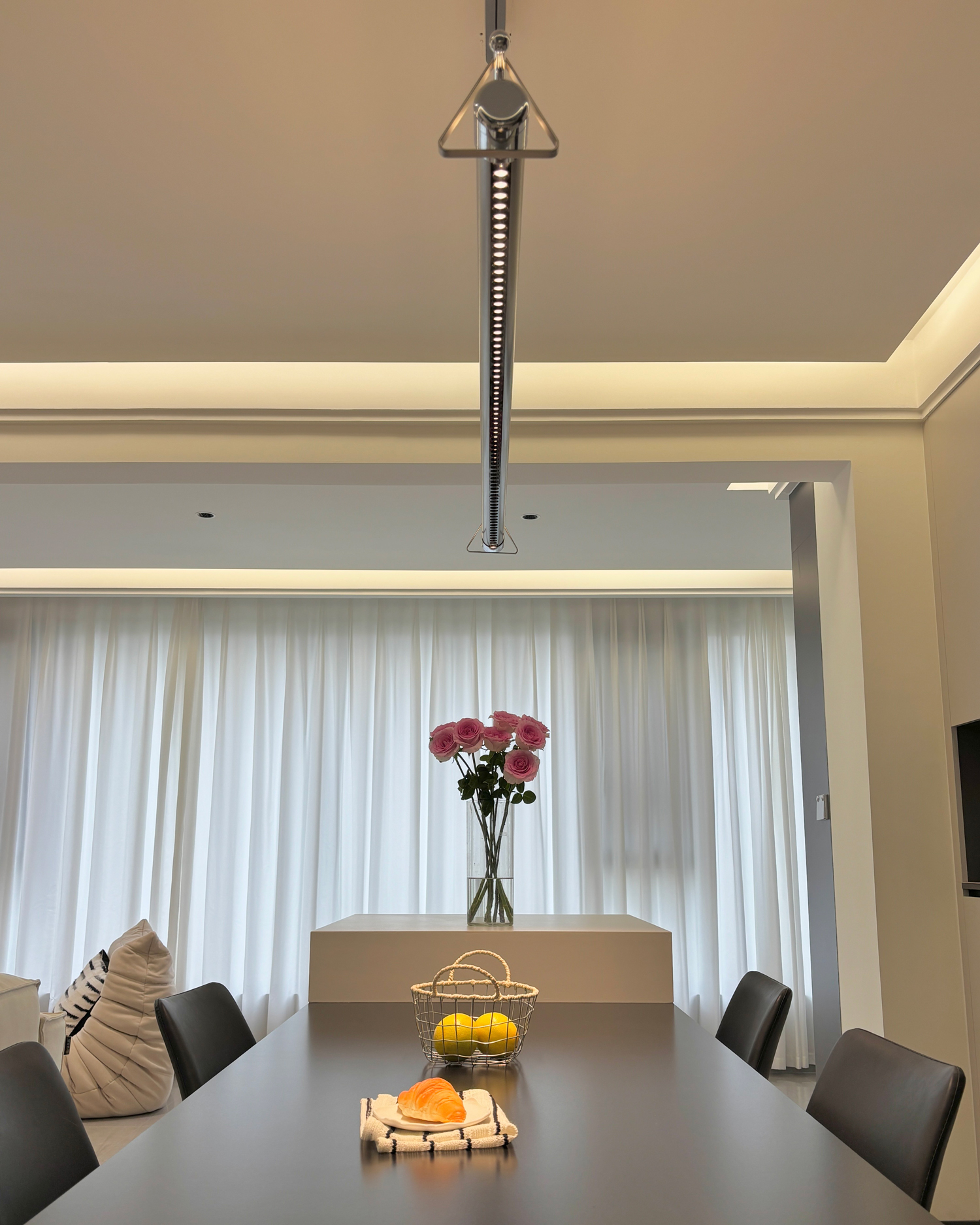 Verta Linear Pendant Light