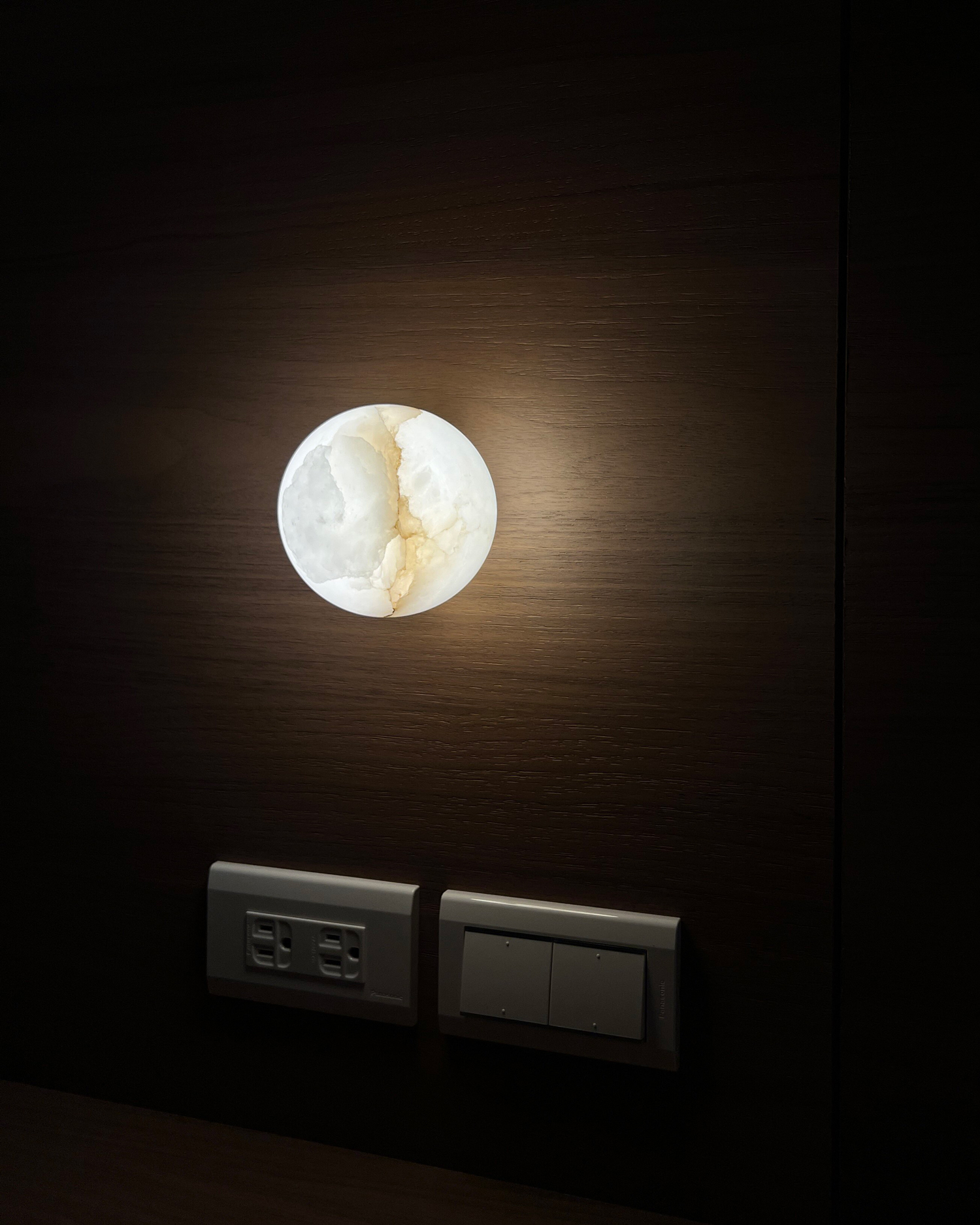 Vespera Alabaster Wall Light