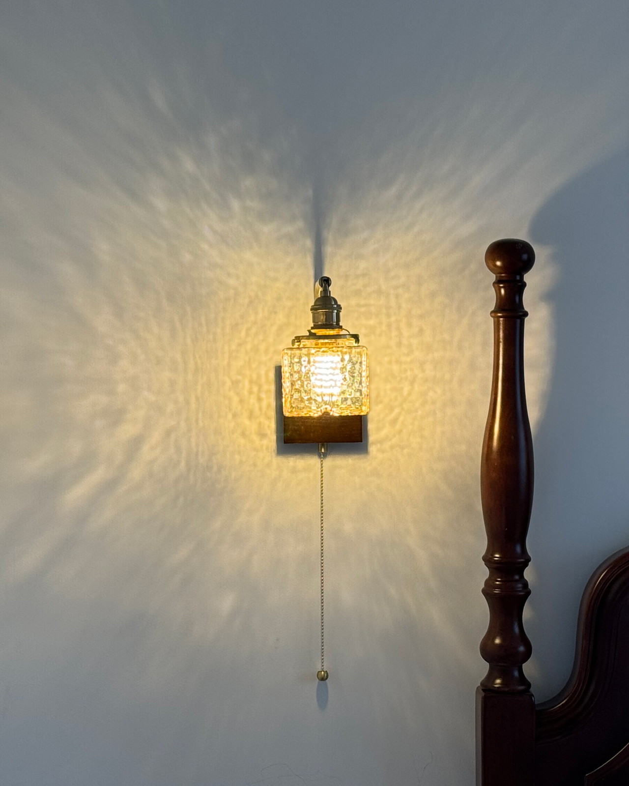 Vetra Glass Wall Lamp