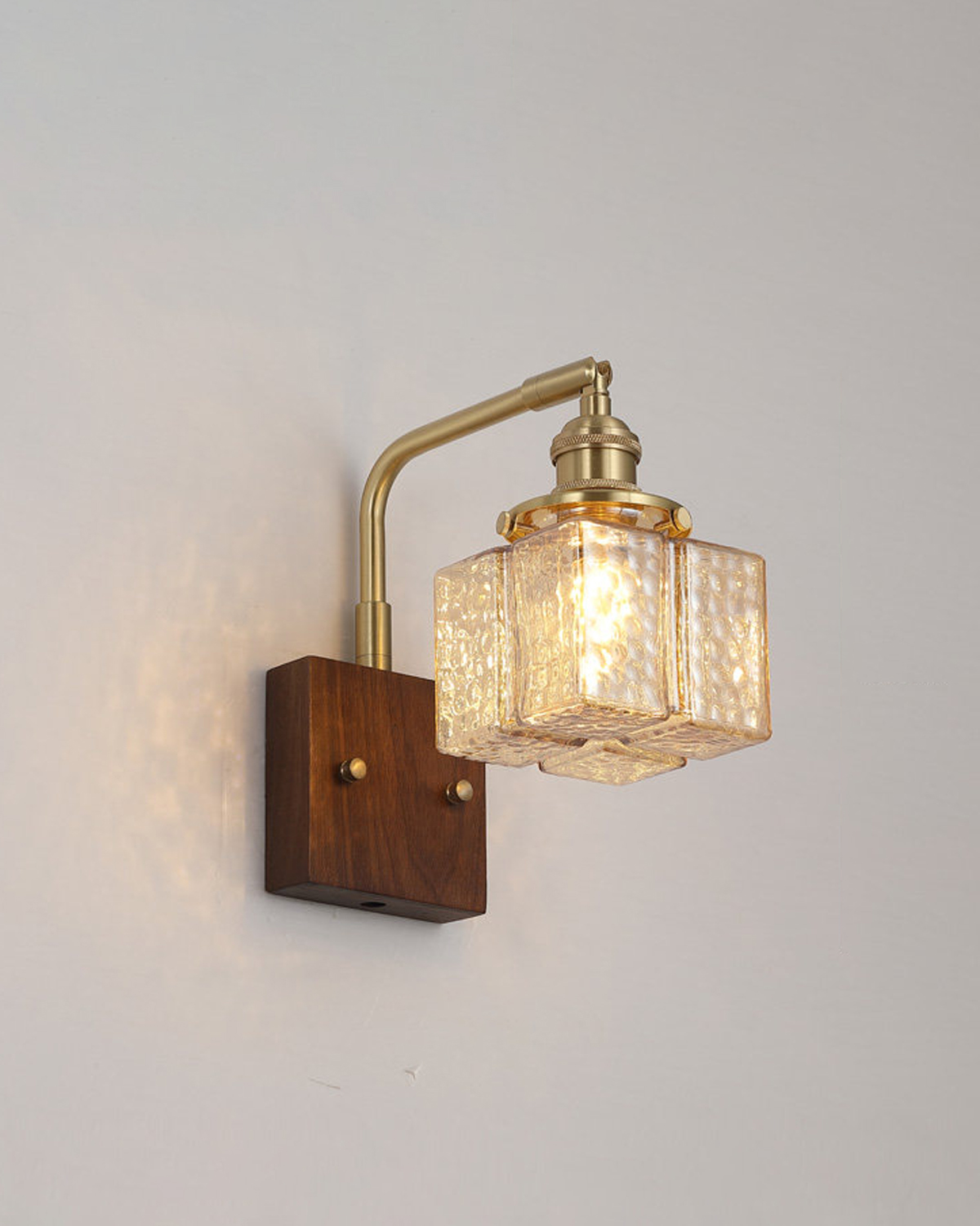 Vetra Glass Wall Lamp
