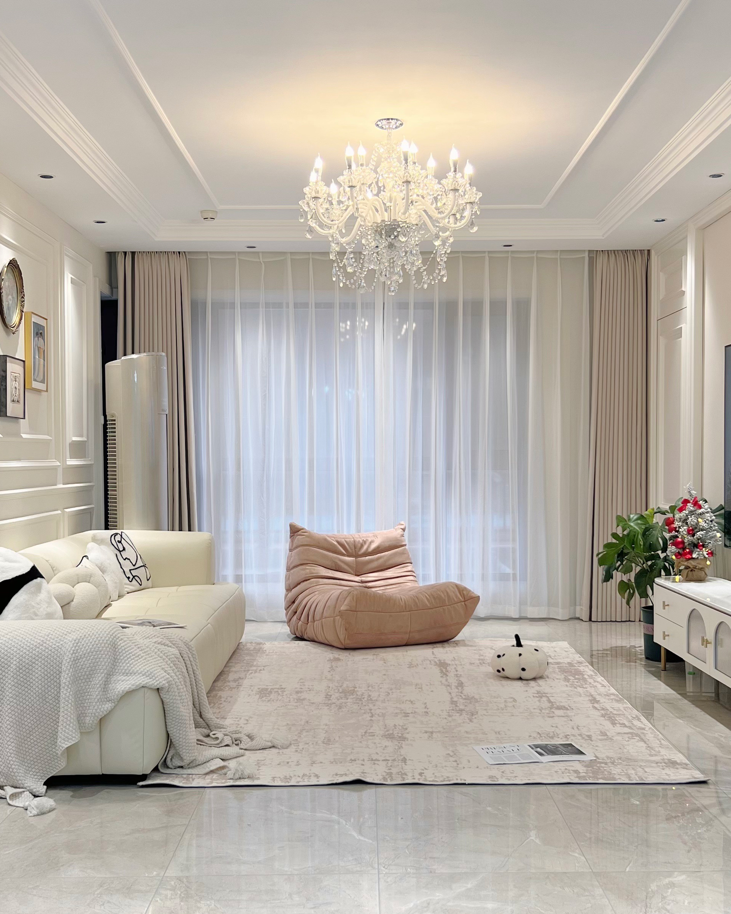 Vintage Grace Crystal Chandelier 