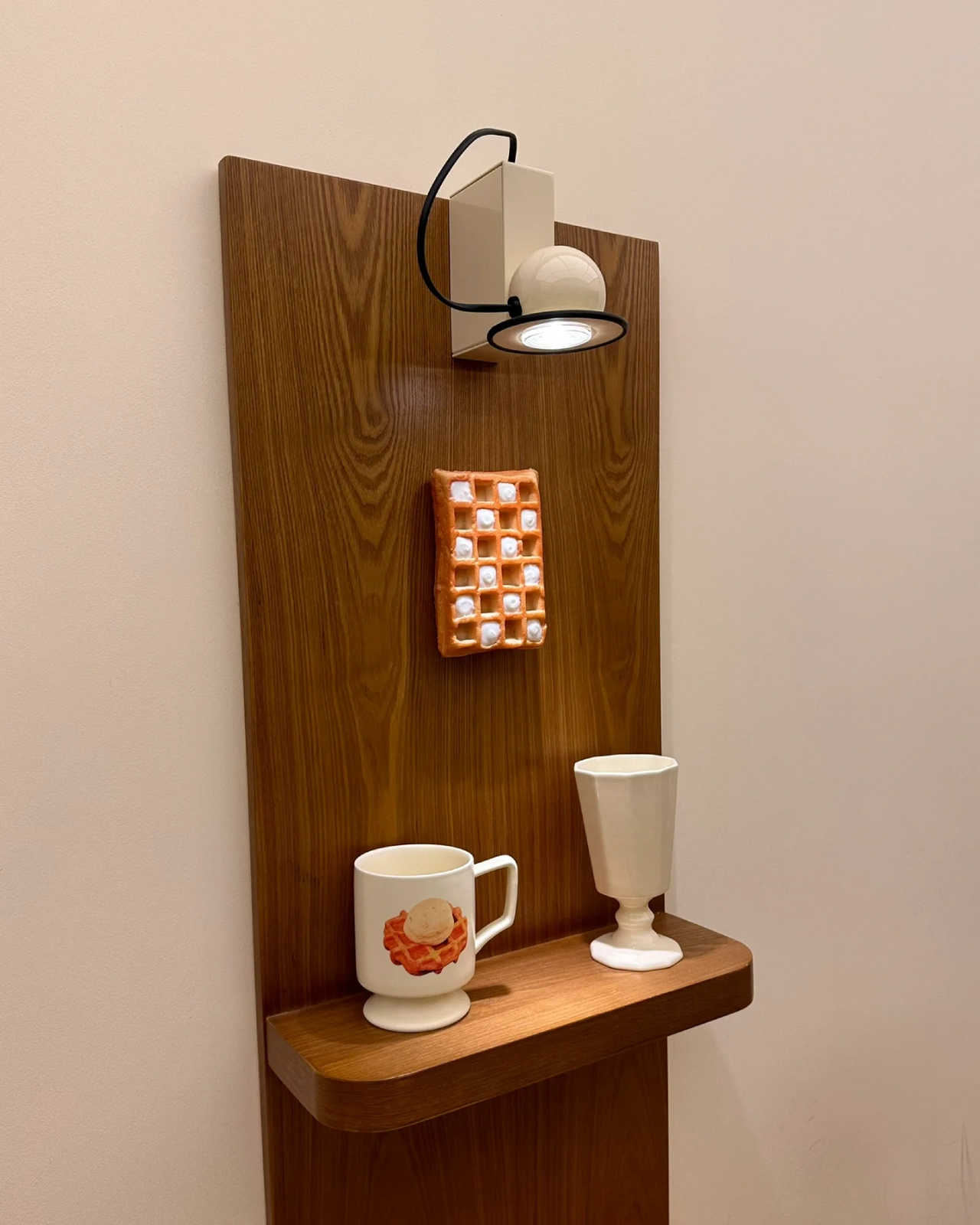 Wink Wink Wall Light 