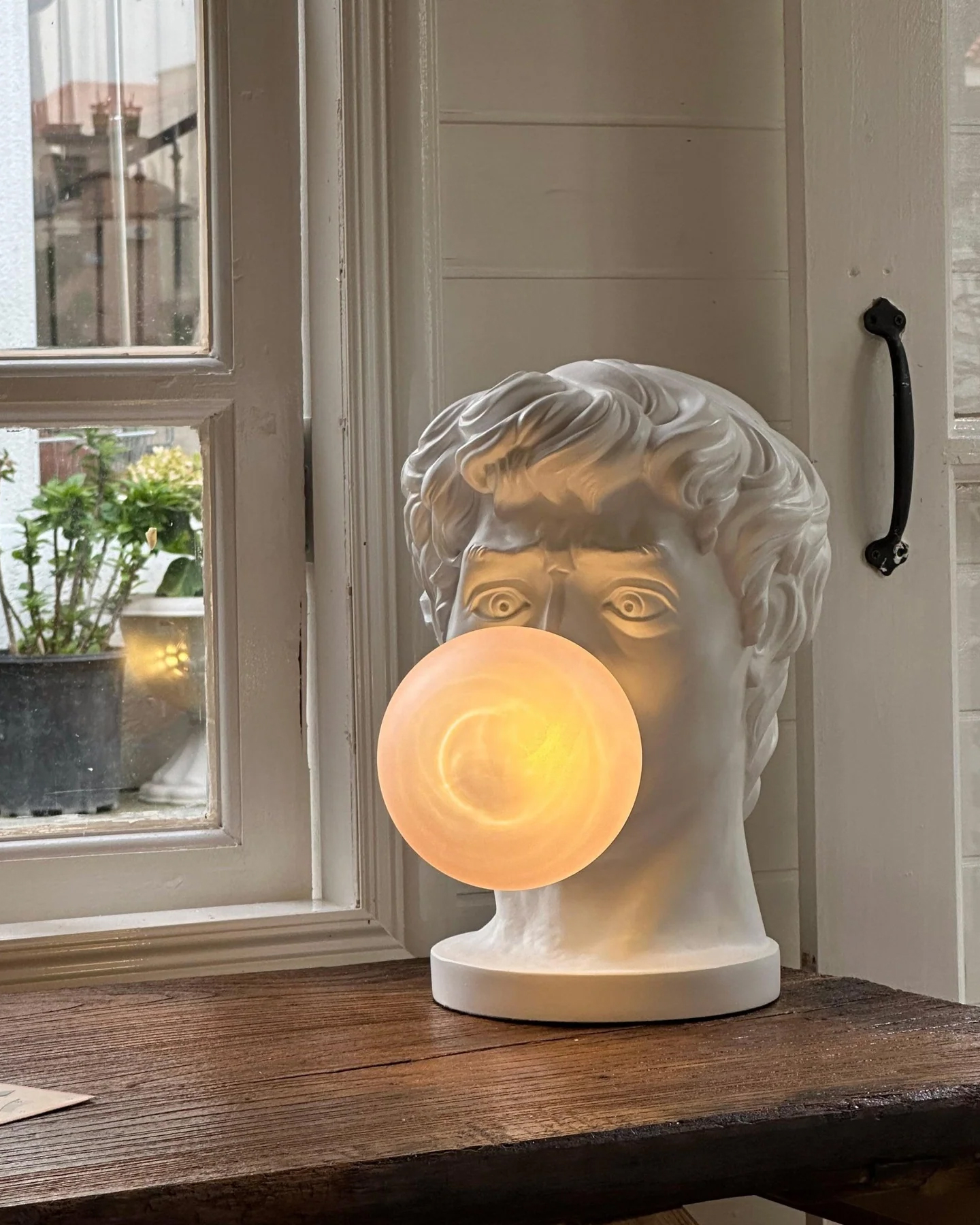 Wonder Table Lamp