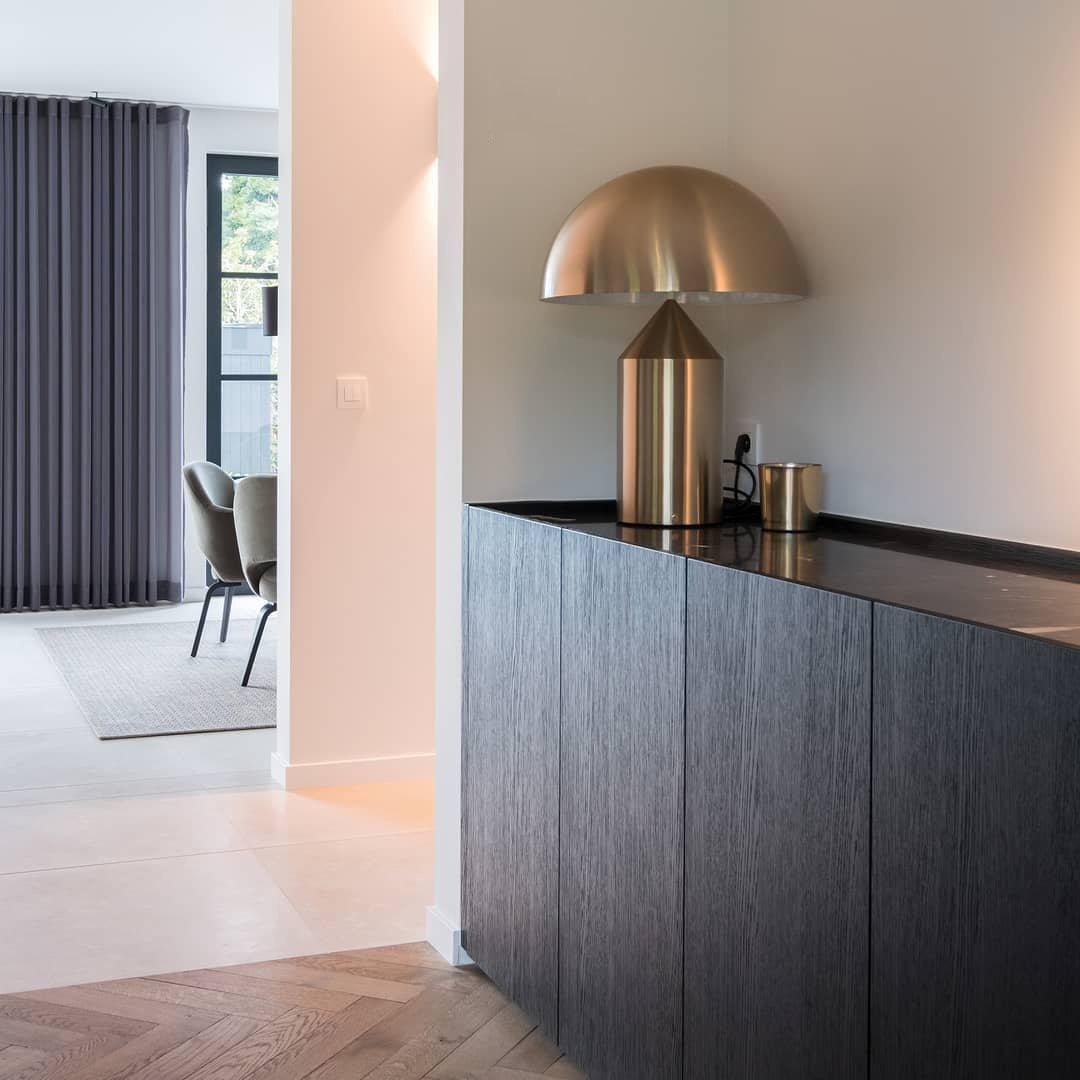 Atollo Metal Table Lamp-elegalight